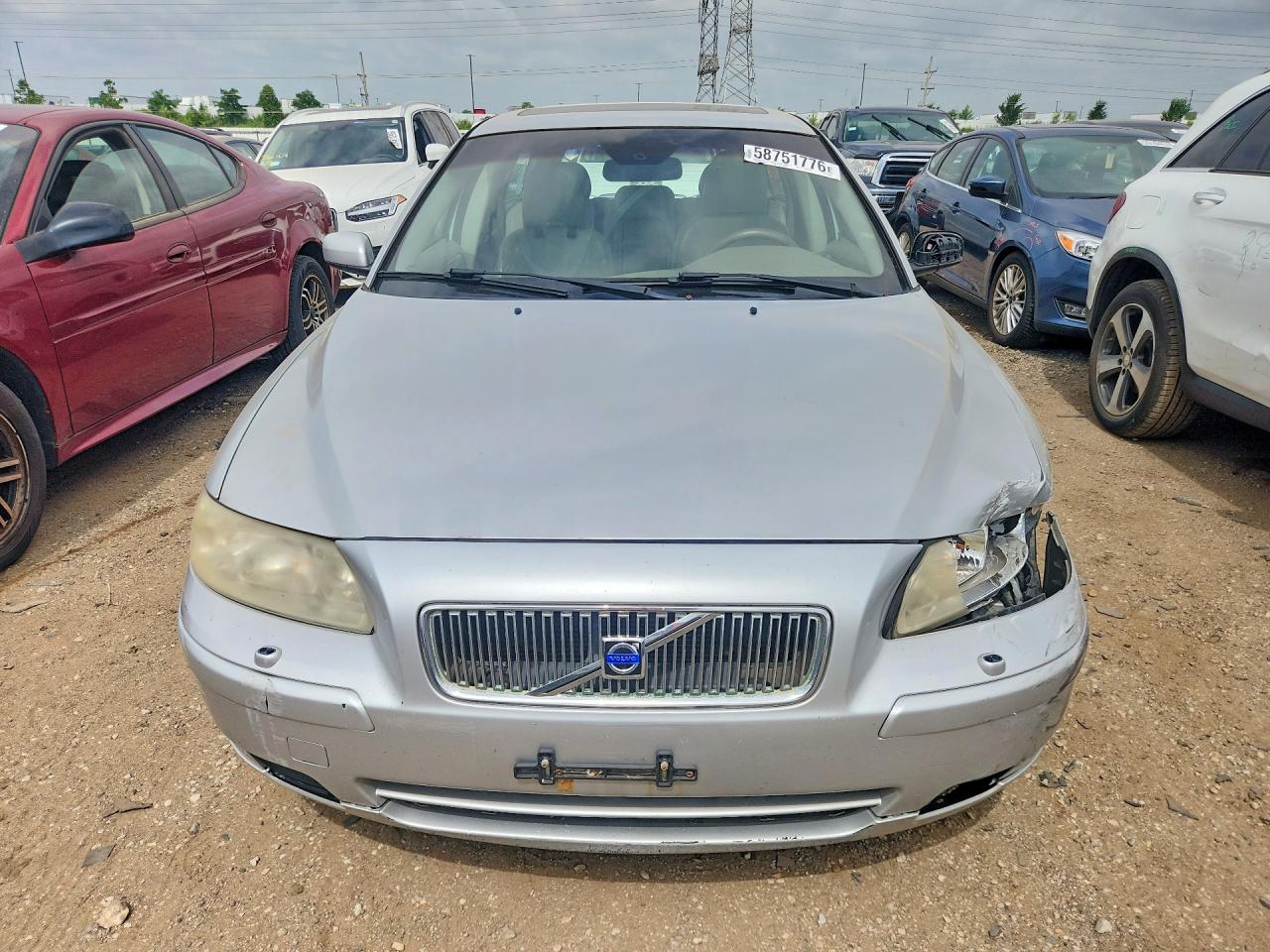 2005 Volvo V70 Серебряный vin: YV1SW612852496083