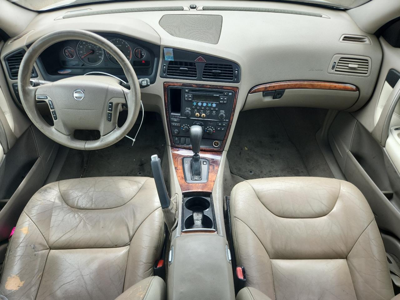 2005 Volvo V70 Серебряный vin: YV1SW612852496083