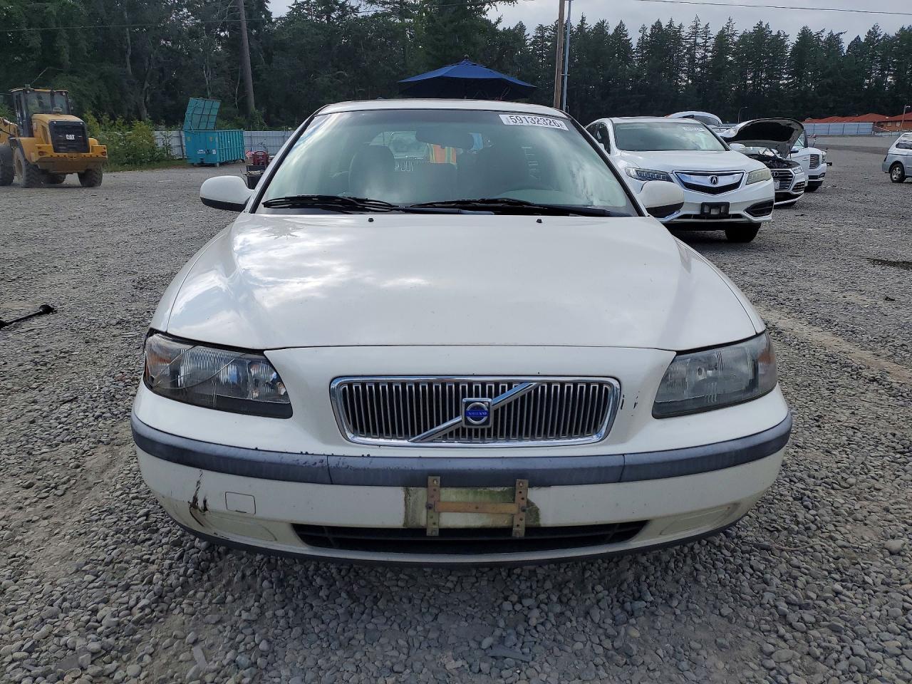 2002 Volvo V70 White vin: YV1SW61R122240800
