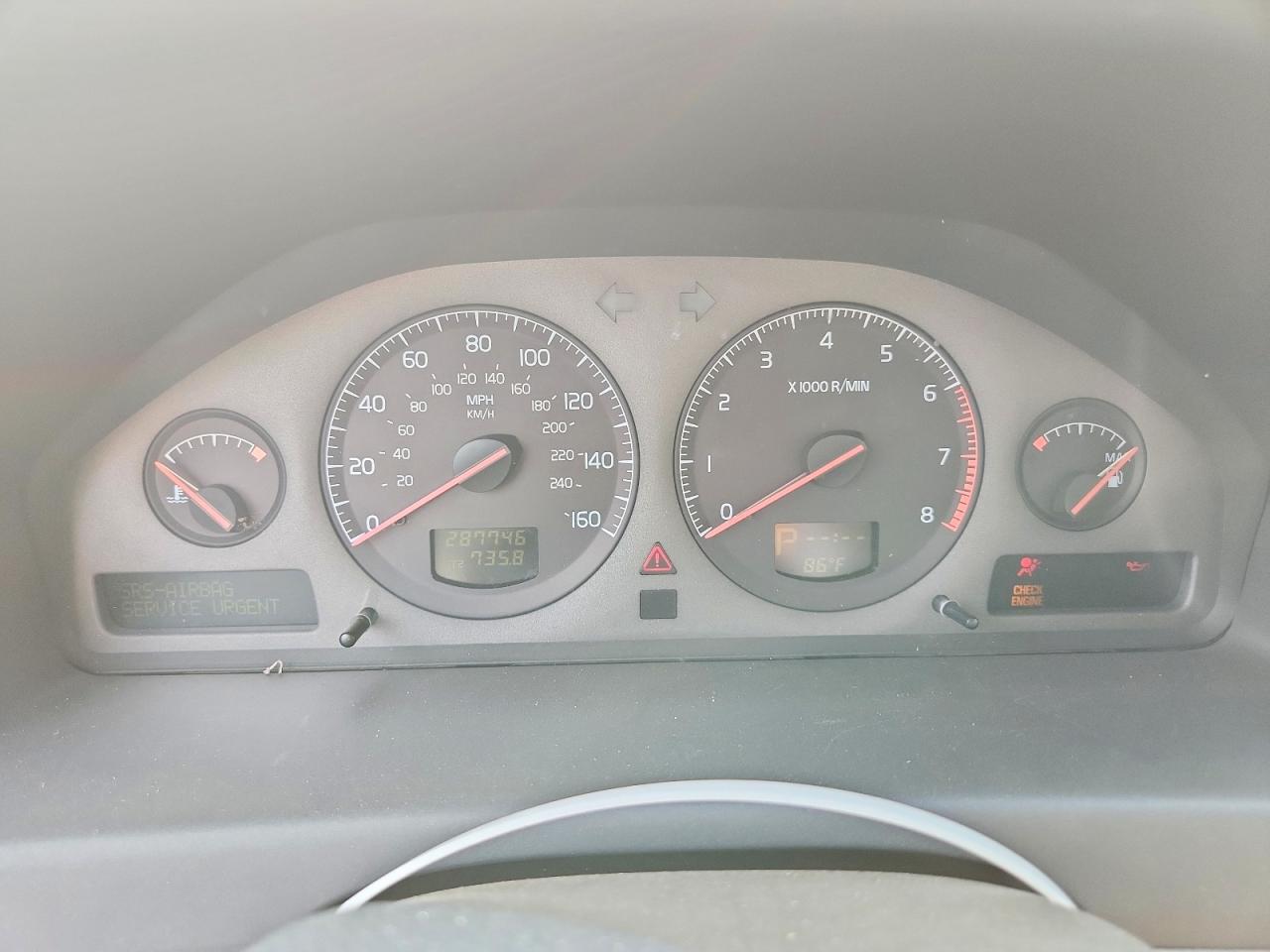 2002 Volvo V70 Green vin: YV1SW61R921261464