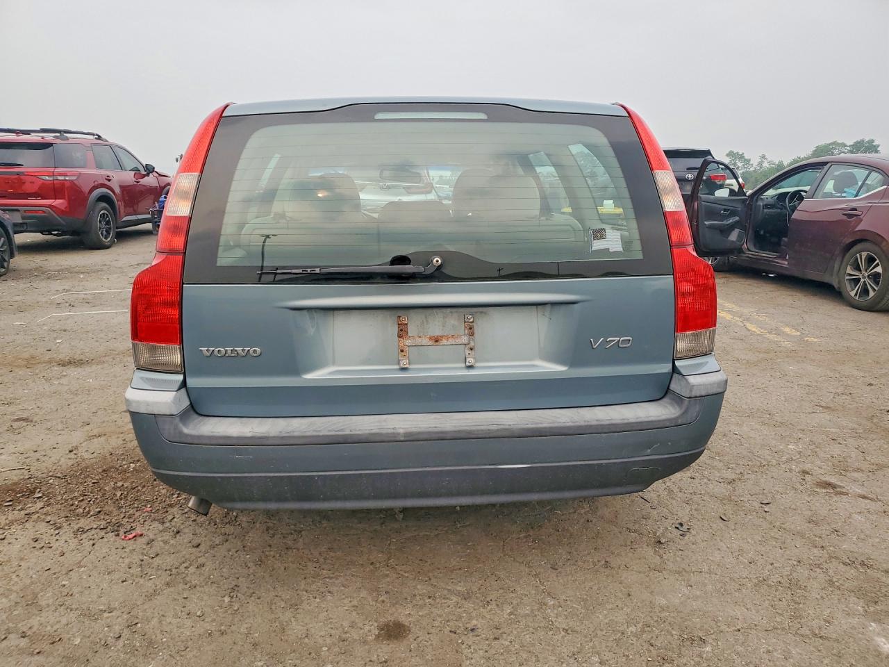 2002 Volvo V70 Green vin: YV1SW61R921261464