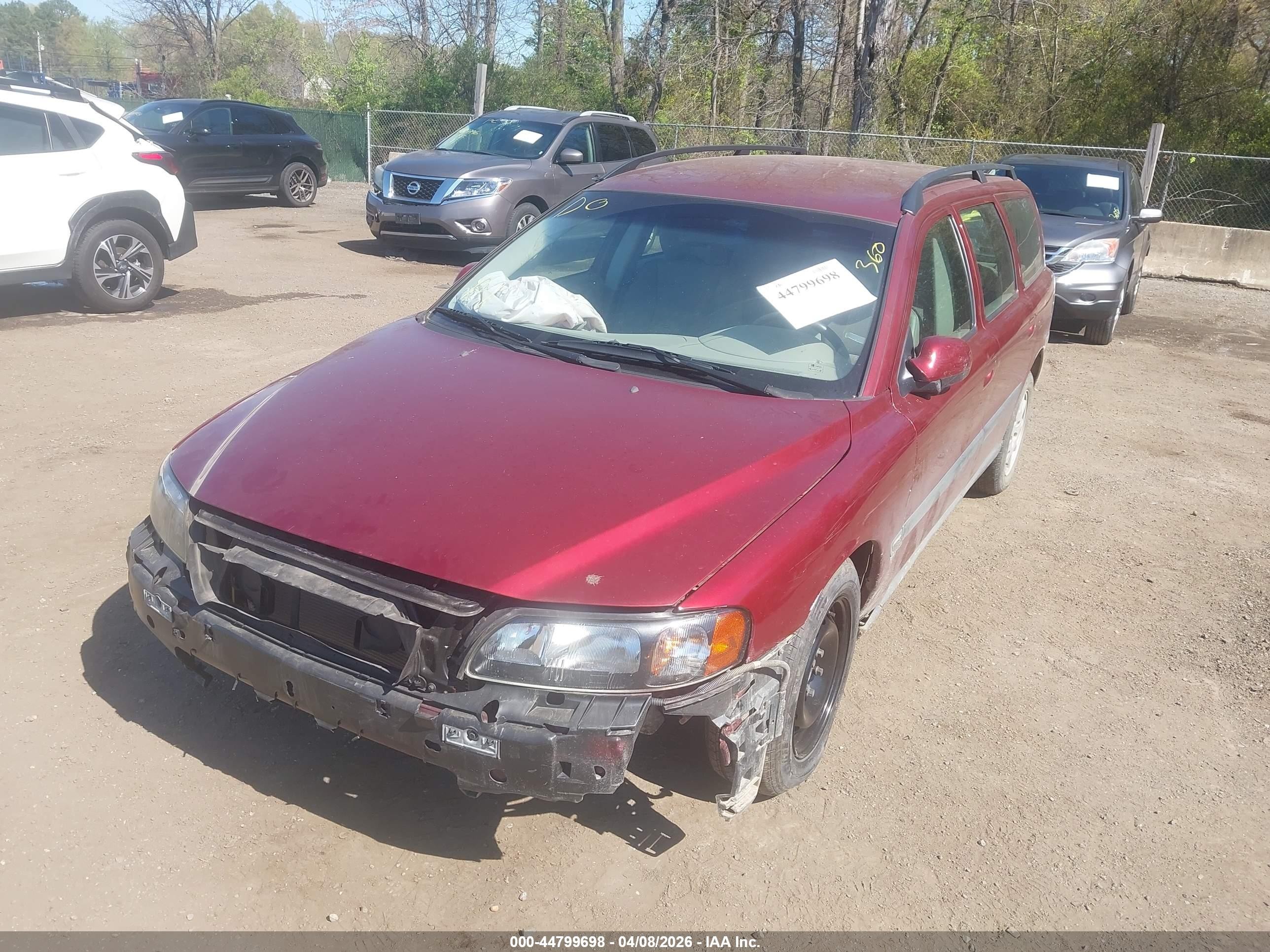 2001 Volvo V70 2.4 Red vin: YV1SW61RX11129103