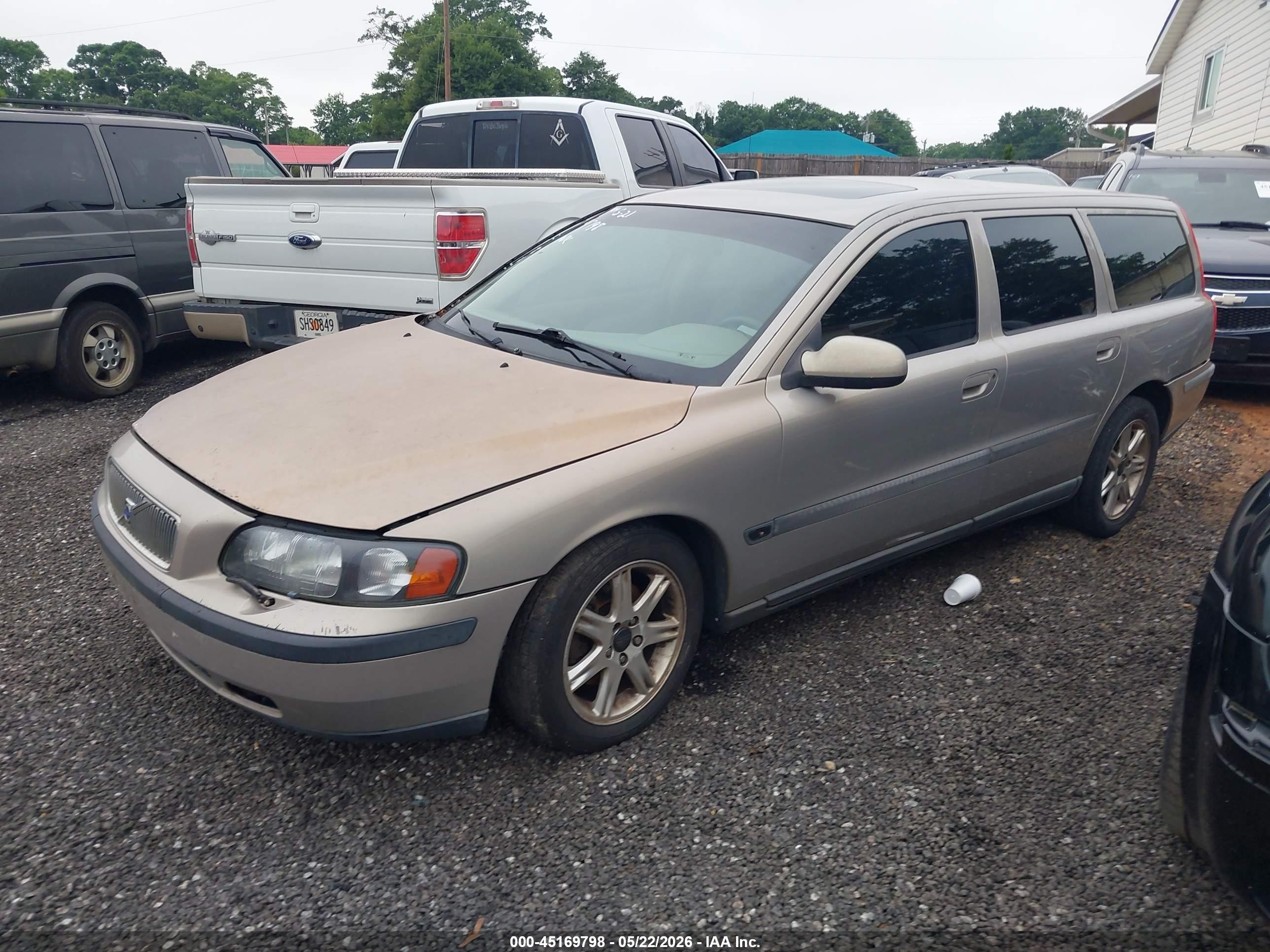 2003 Volvo V70 2.4 Champagne vin: YV1SW61T432327183