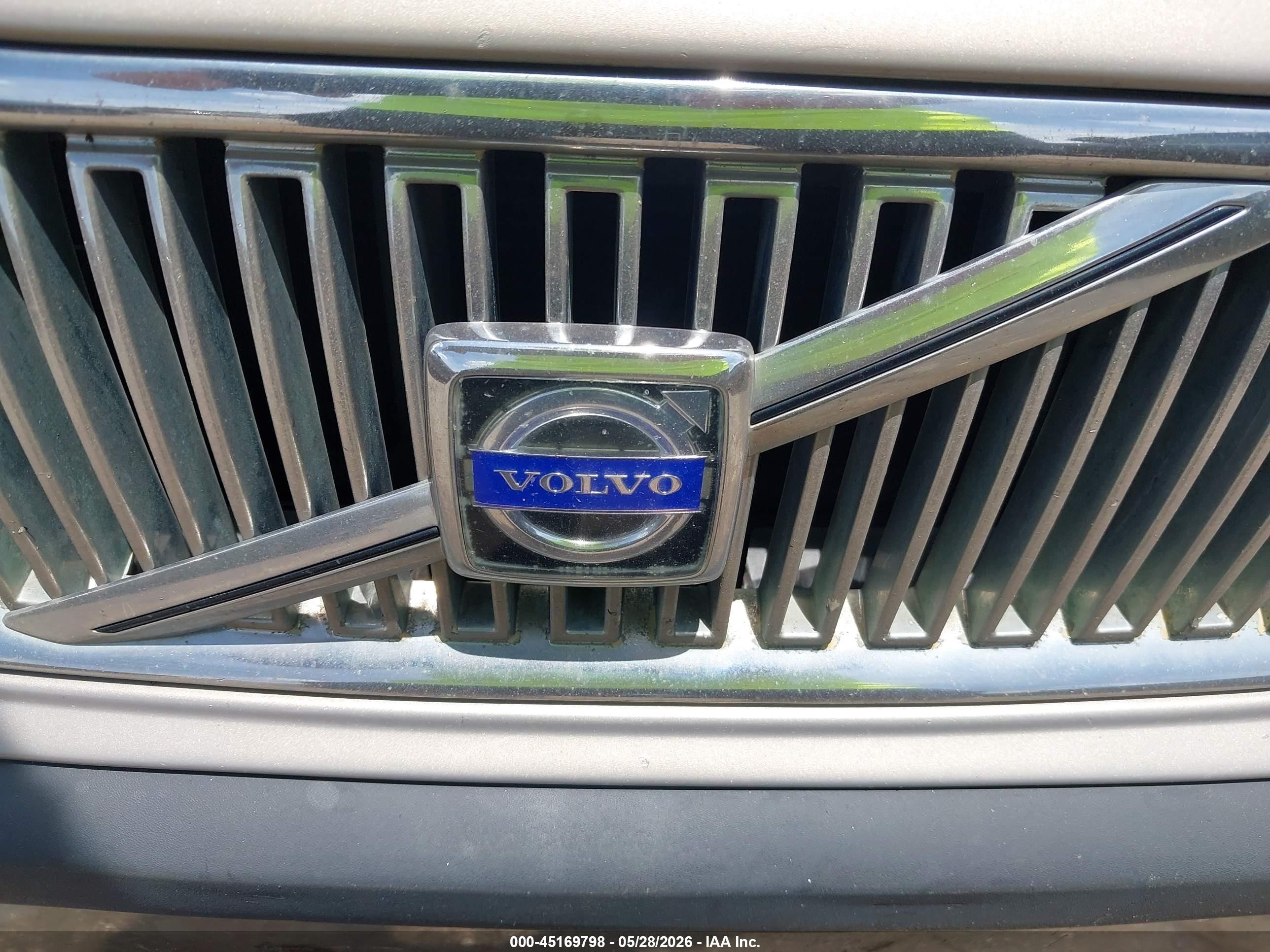 2003 Volvo V70 2.4 Champagne vin: YV1SW61T432327183