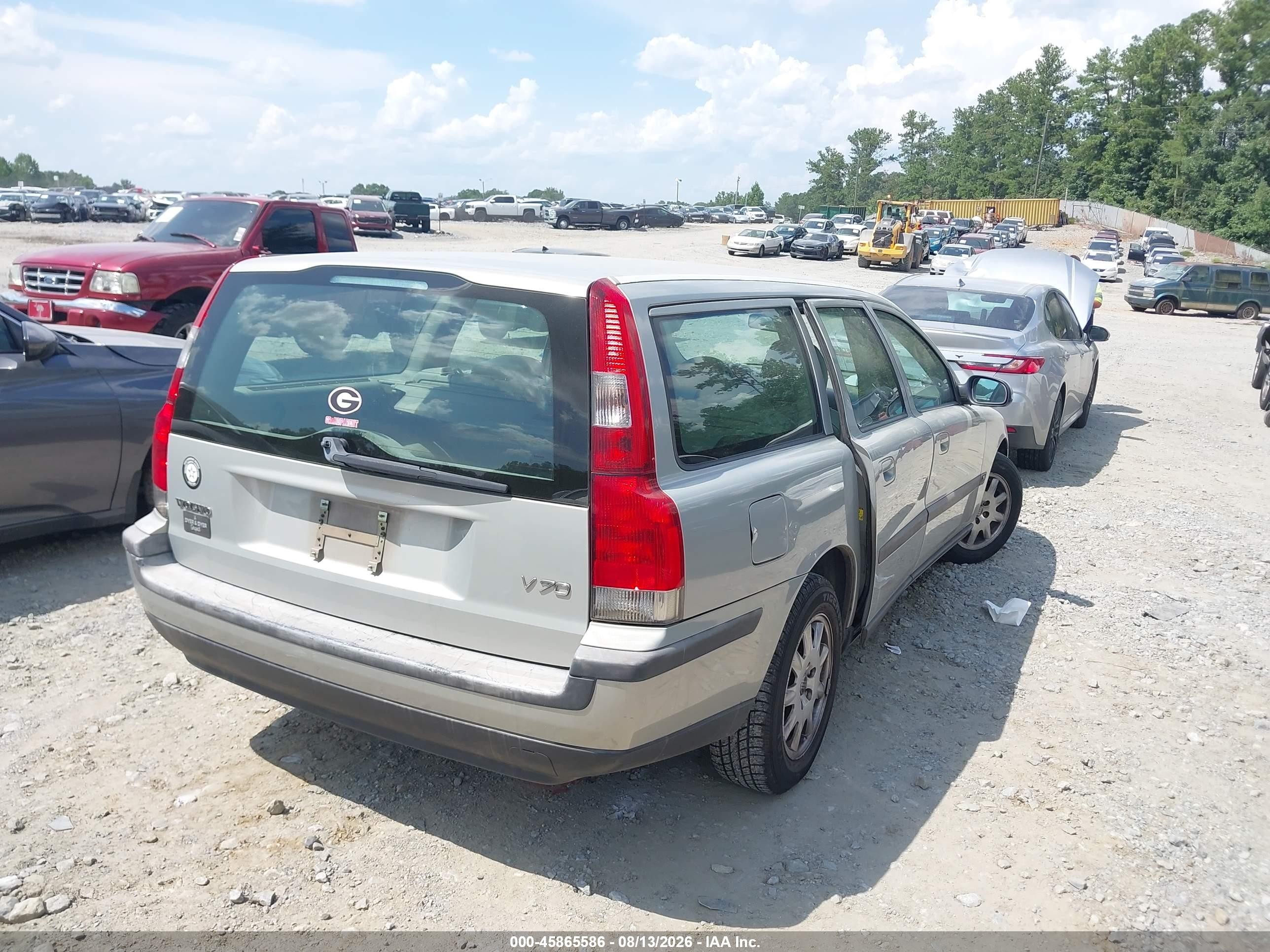 2003 Volvo V70 2.4l Beige vin: YV1SW61T532331923