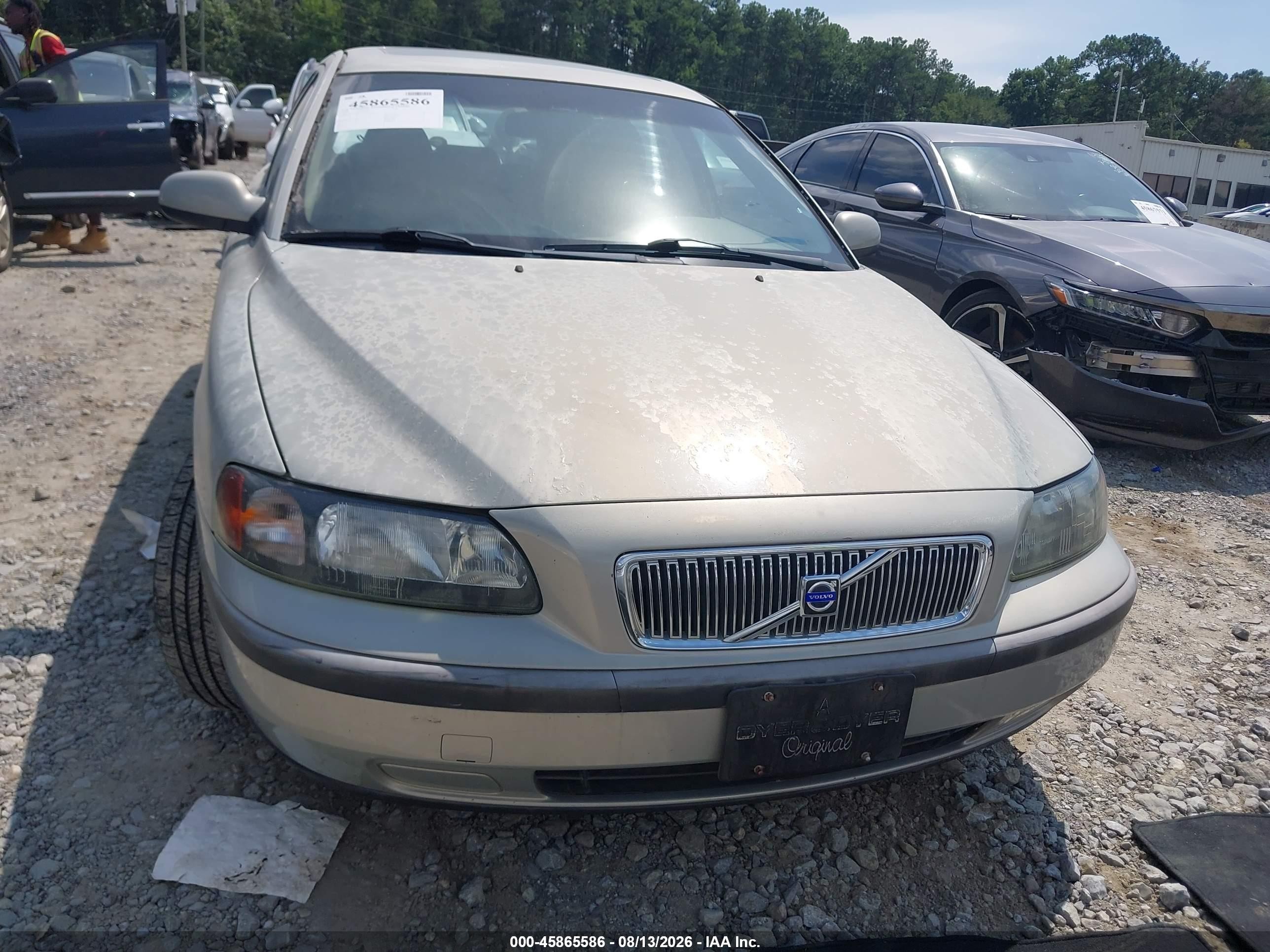 2003 Volvo V70 2.4l Beige vin: YV1SW61T532331923