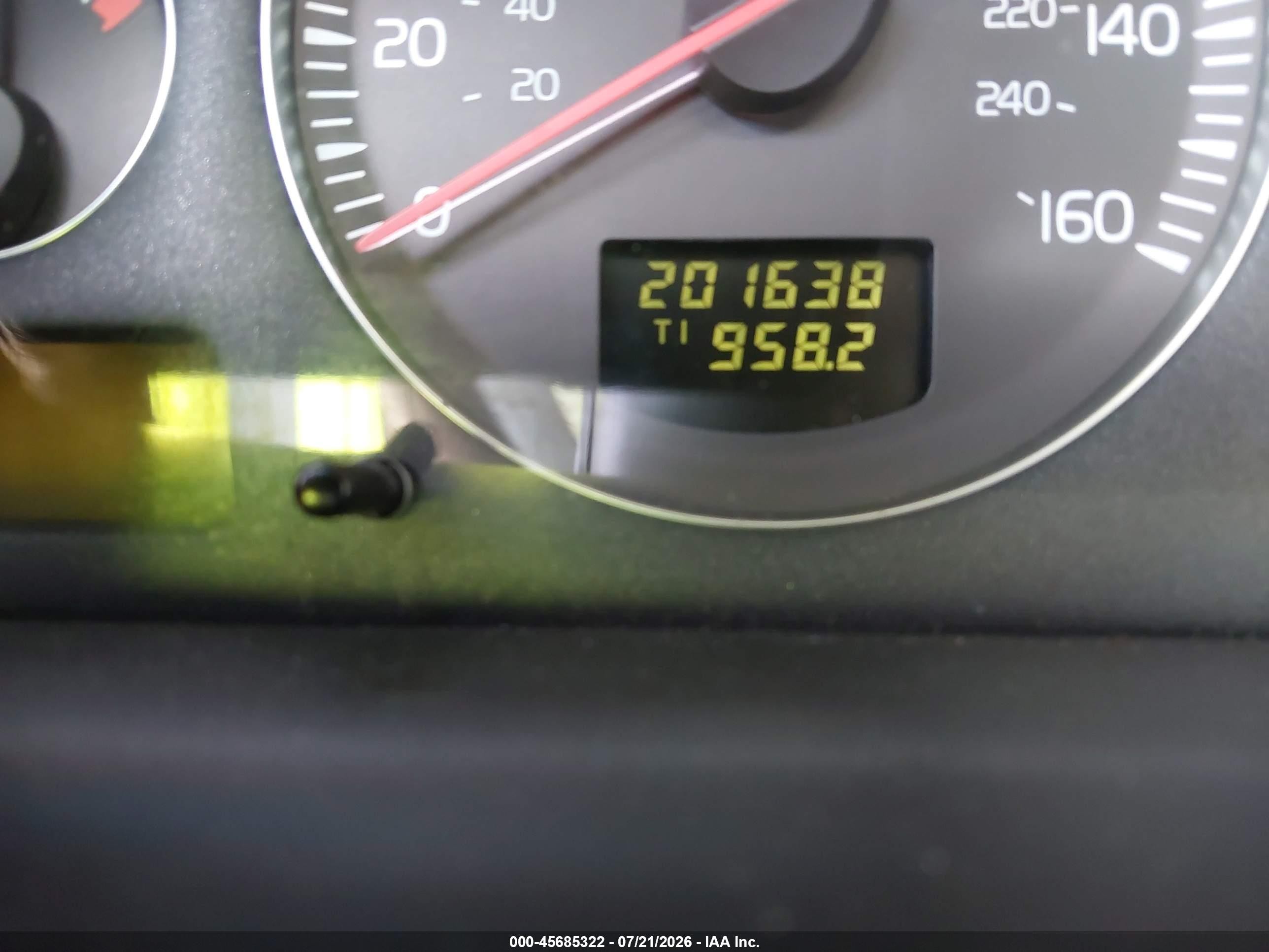 2004 Volvo V70 2.4 Black vin: YV1SW61T542371677