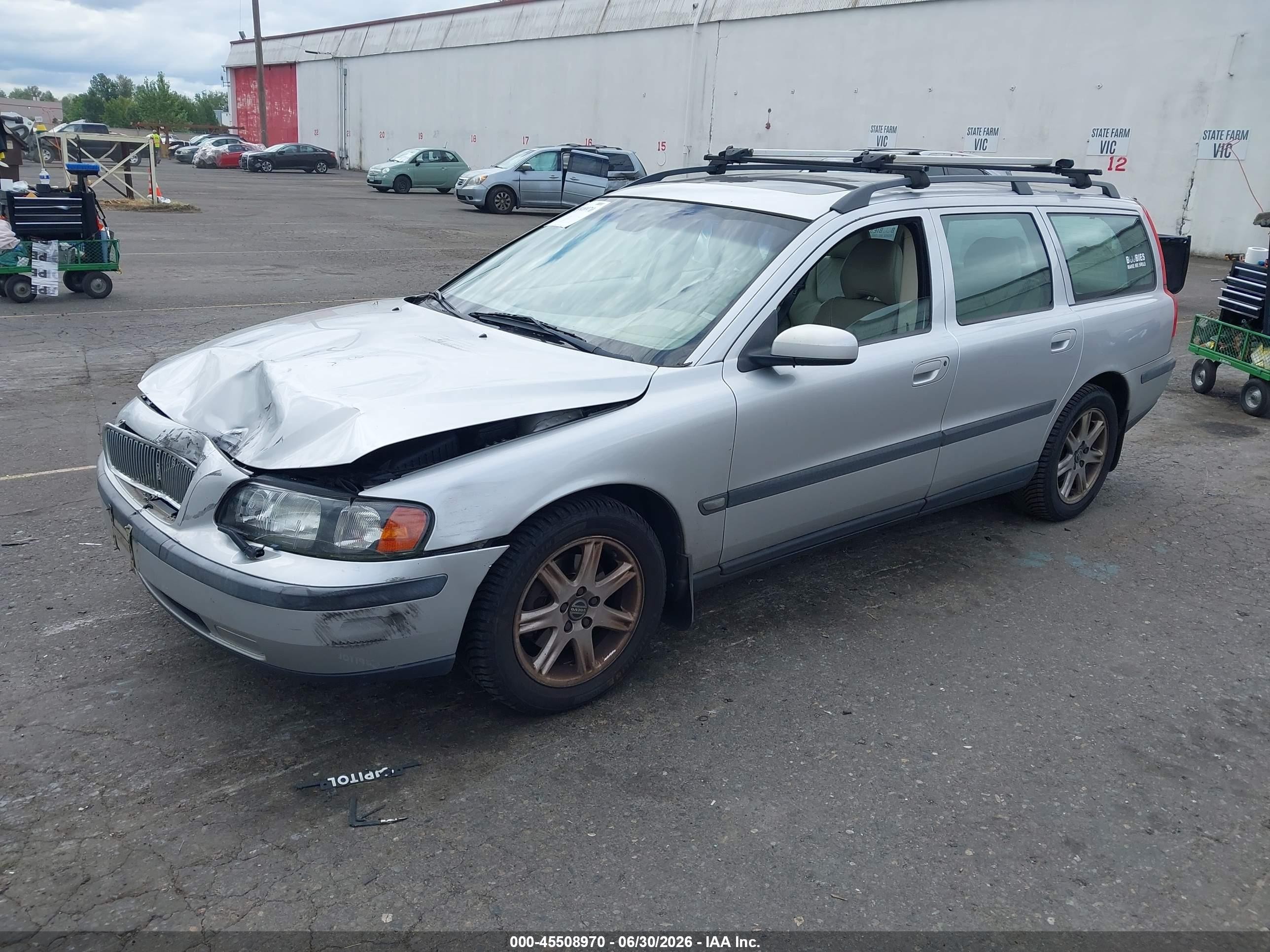 2004 Volvo V70 2.4 Серебряный vin: YV1SW61T542406234