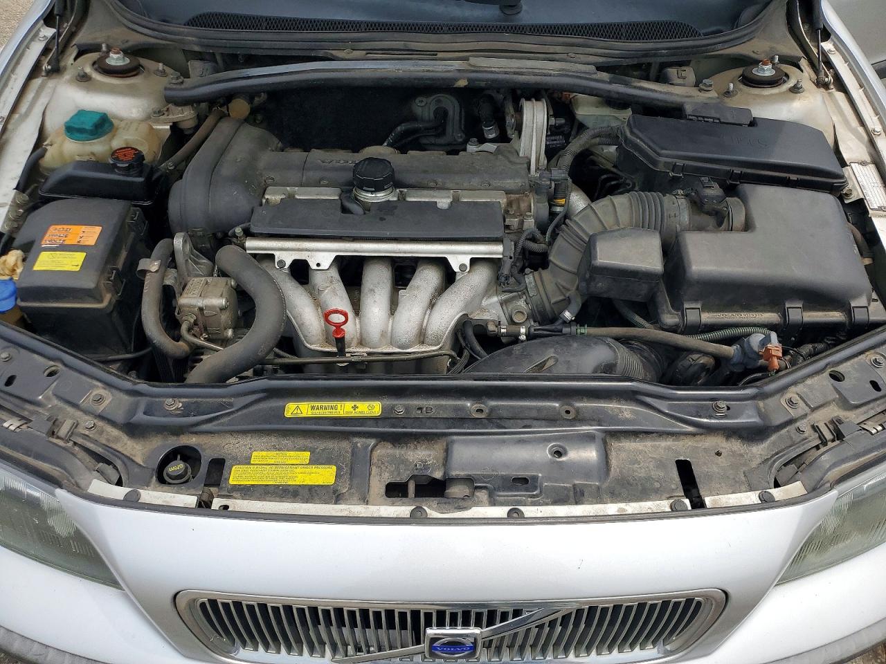 2004 Volvo V70 Silver vin: YV1SW61T742399884