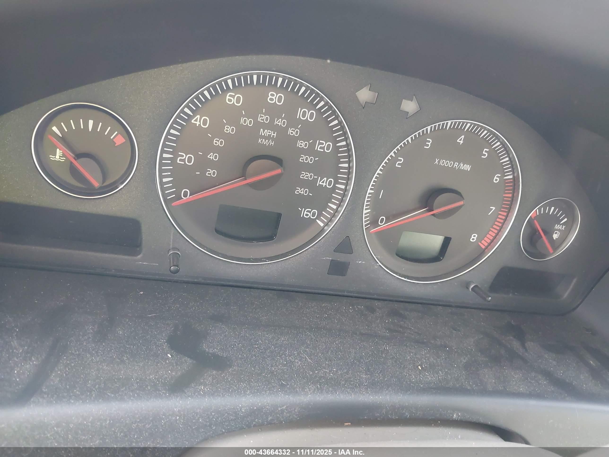2004 Volvo V70 2.4 Teal vin: YV1SW61T842419883