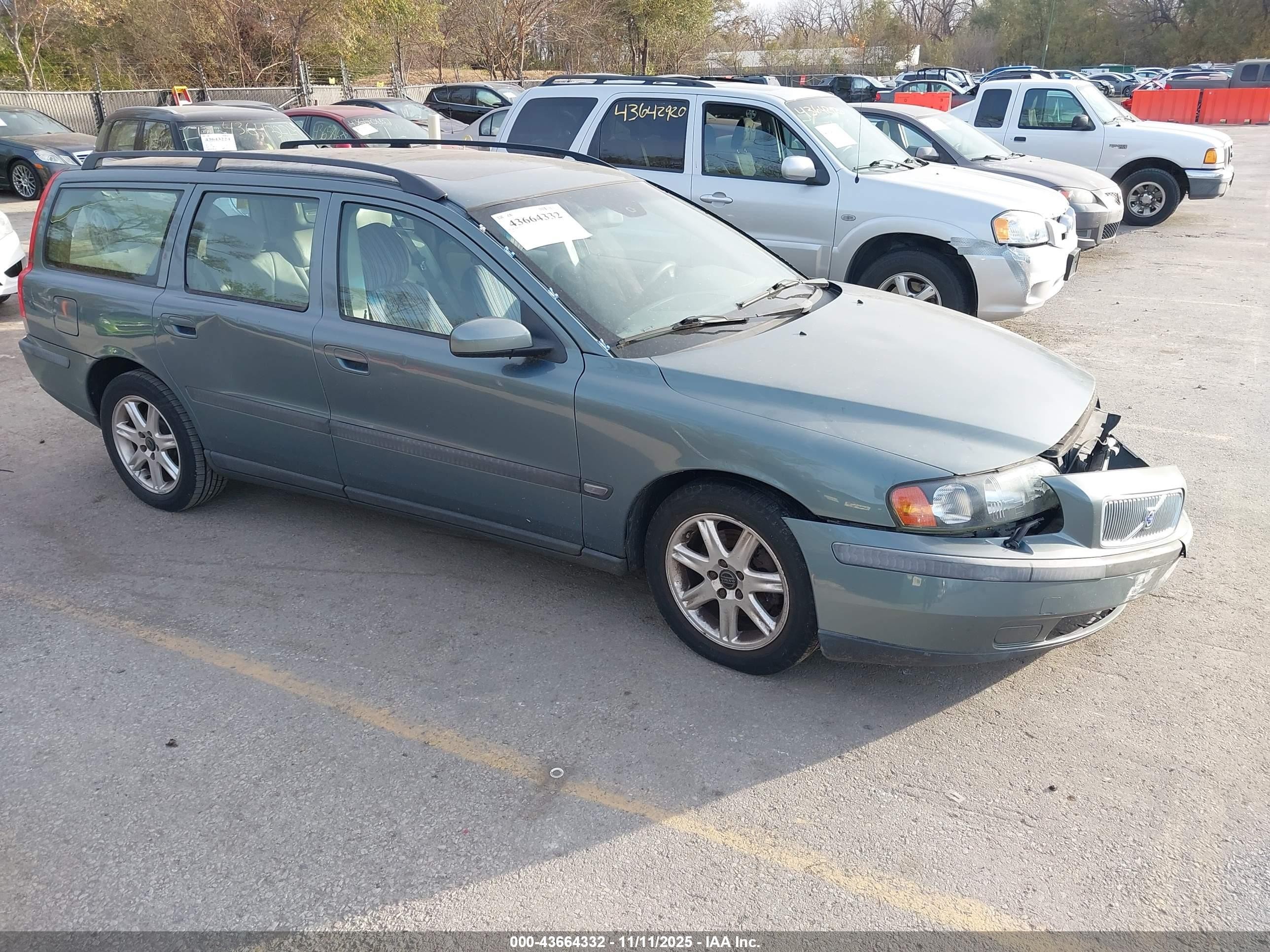 2004 Volvo V70 2.4 Teal vin: YV1SW61T842419883