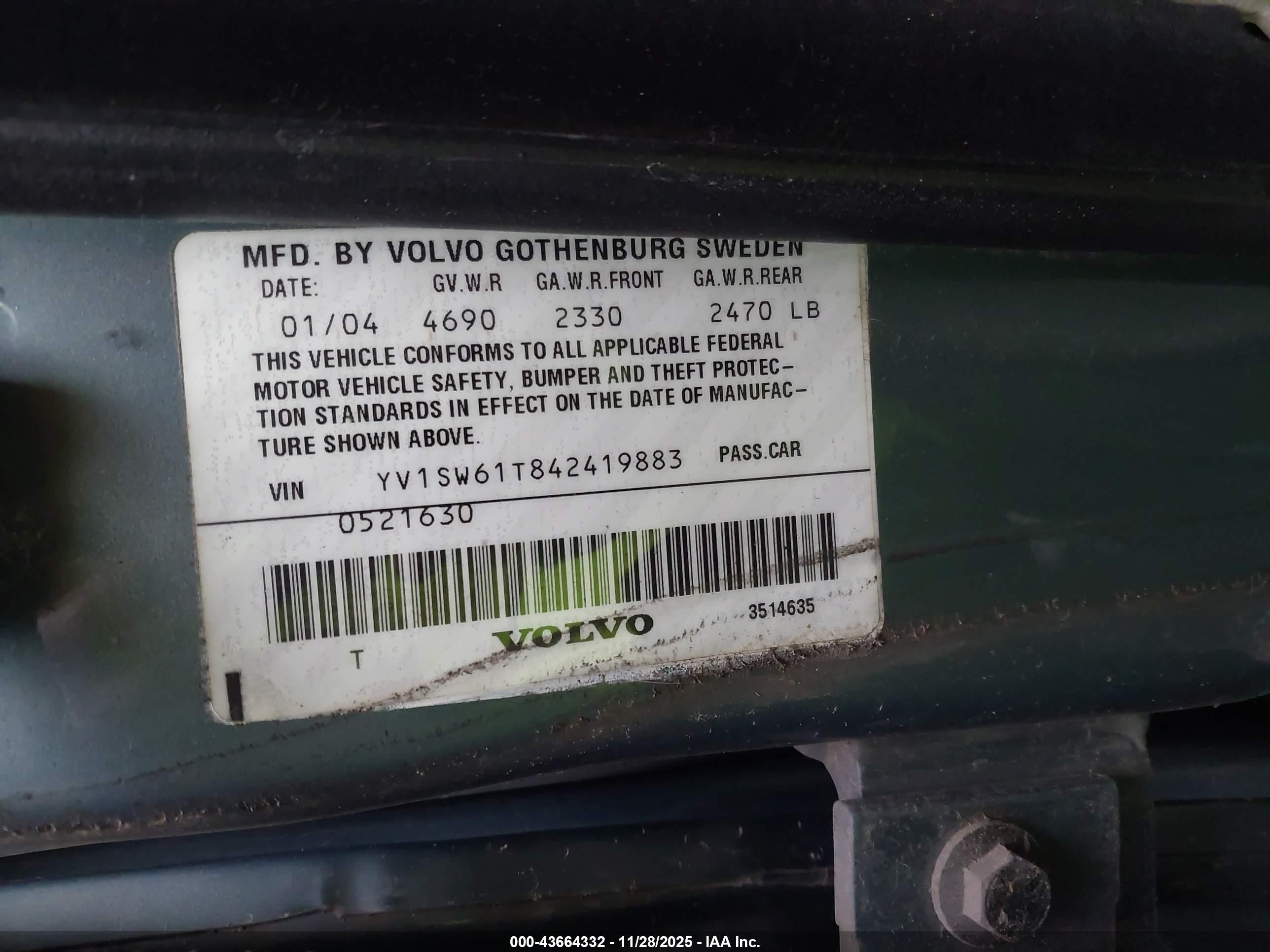 2004 Volvo V70 2.4 Teal vin: YV1SW61T842419883