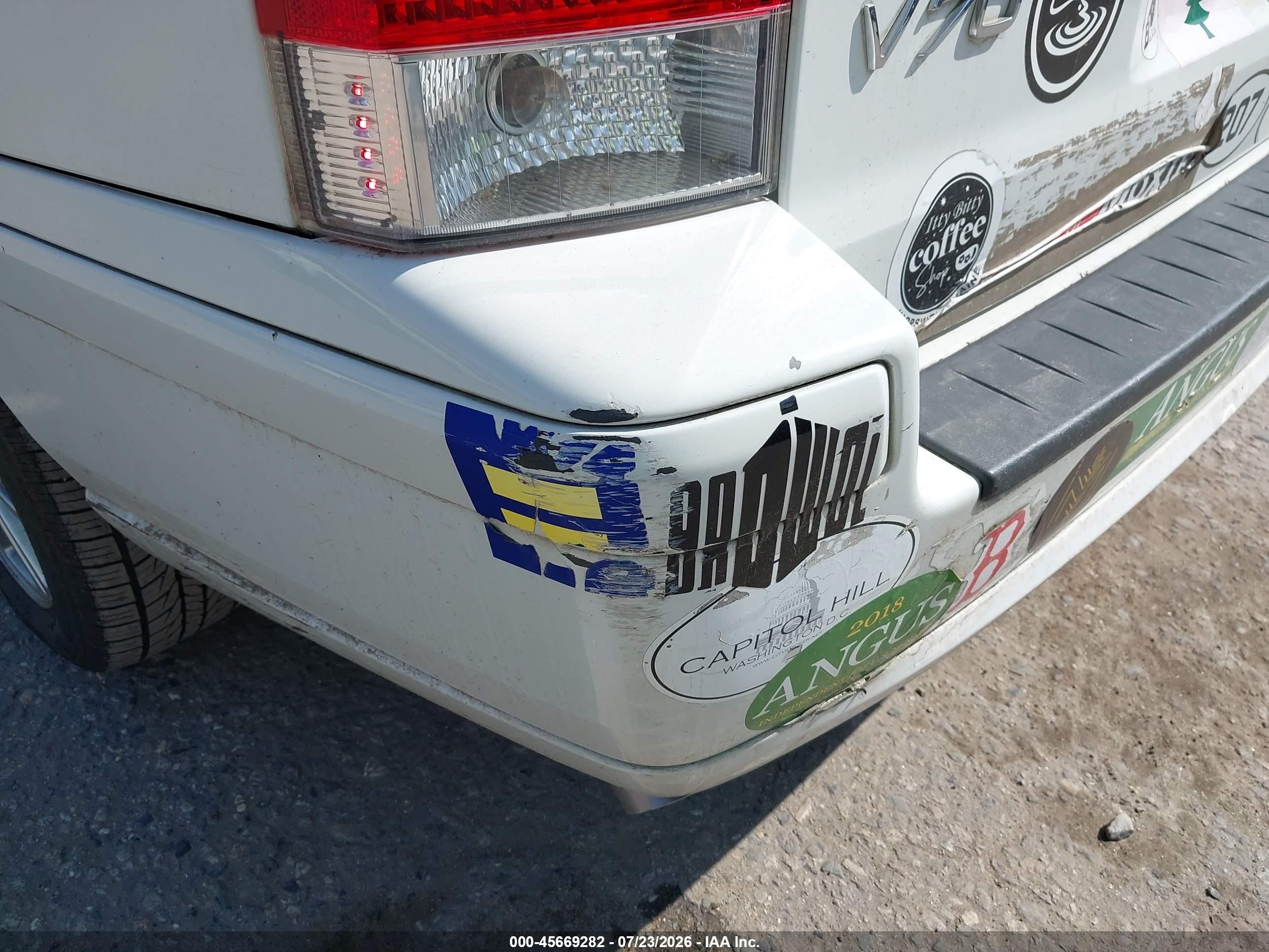 2006 Volvo V70 2.4 White vin: YV1SW640162550271