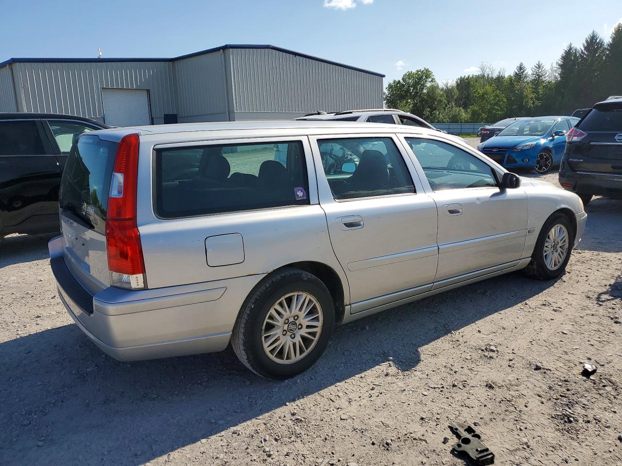 2005 Volvo V70 Серебряный vin: YV1SW640252514555