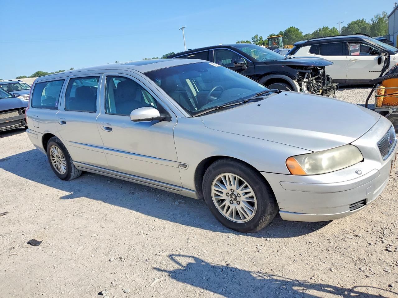 2005 Volvo V70 Серебряный vin: YV1SW640252514555
