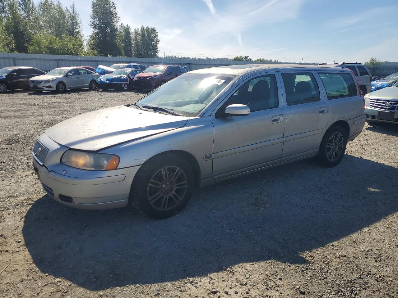 2006 Volvo V70 Silver vin: YV1SW640862577418
