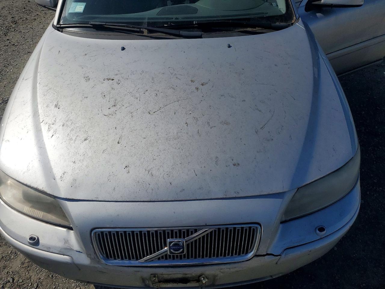 2006 Volvo V70 Silver vin: YV1SW640862577418