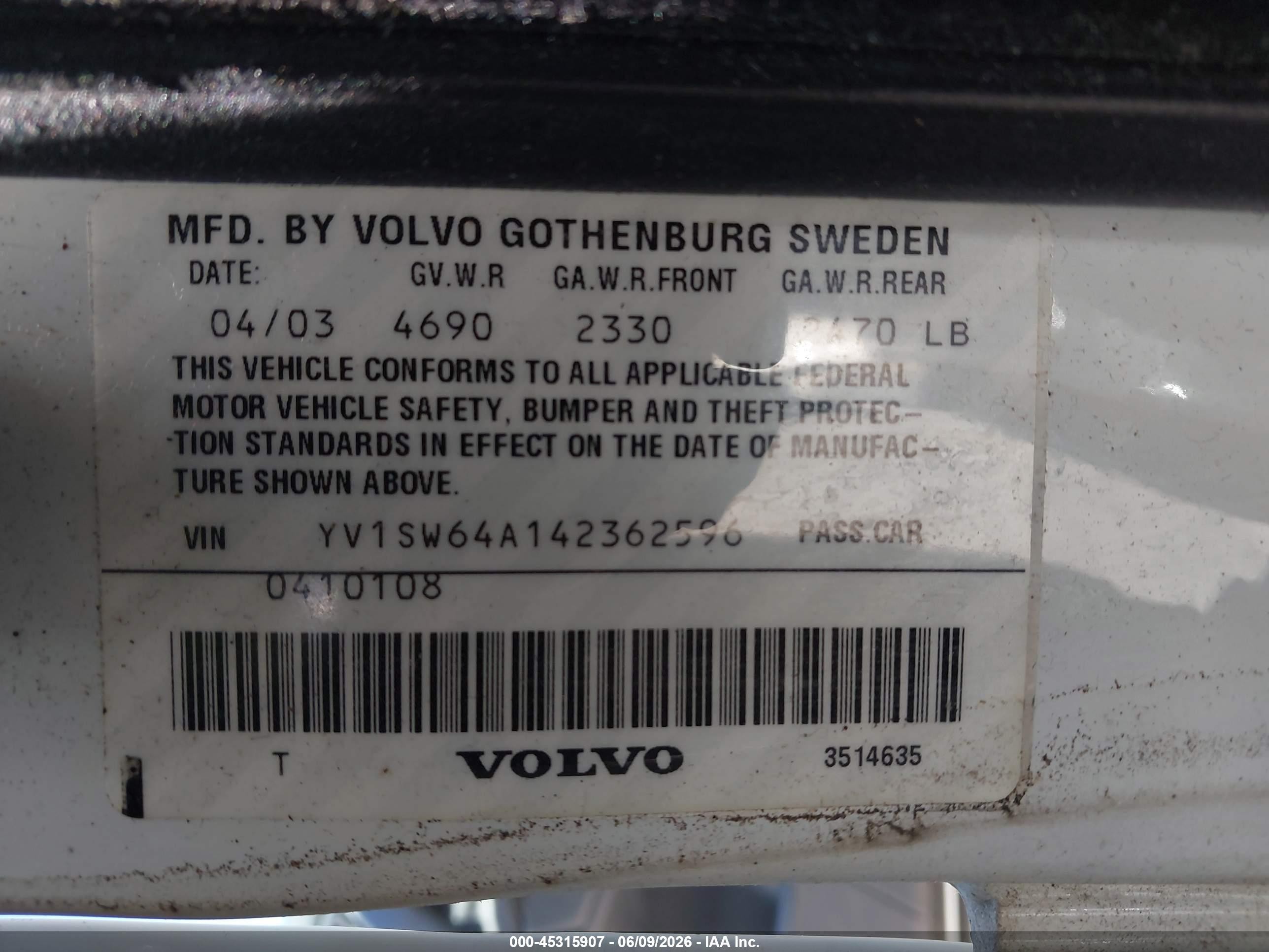 2004 Volvo V70 2.4 White vin: YV1SW64A142362596