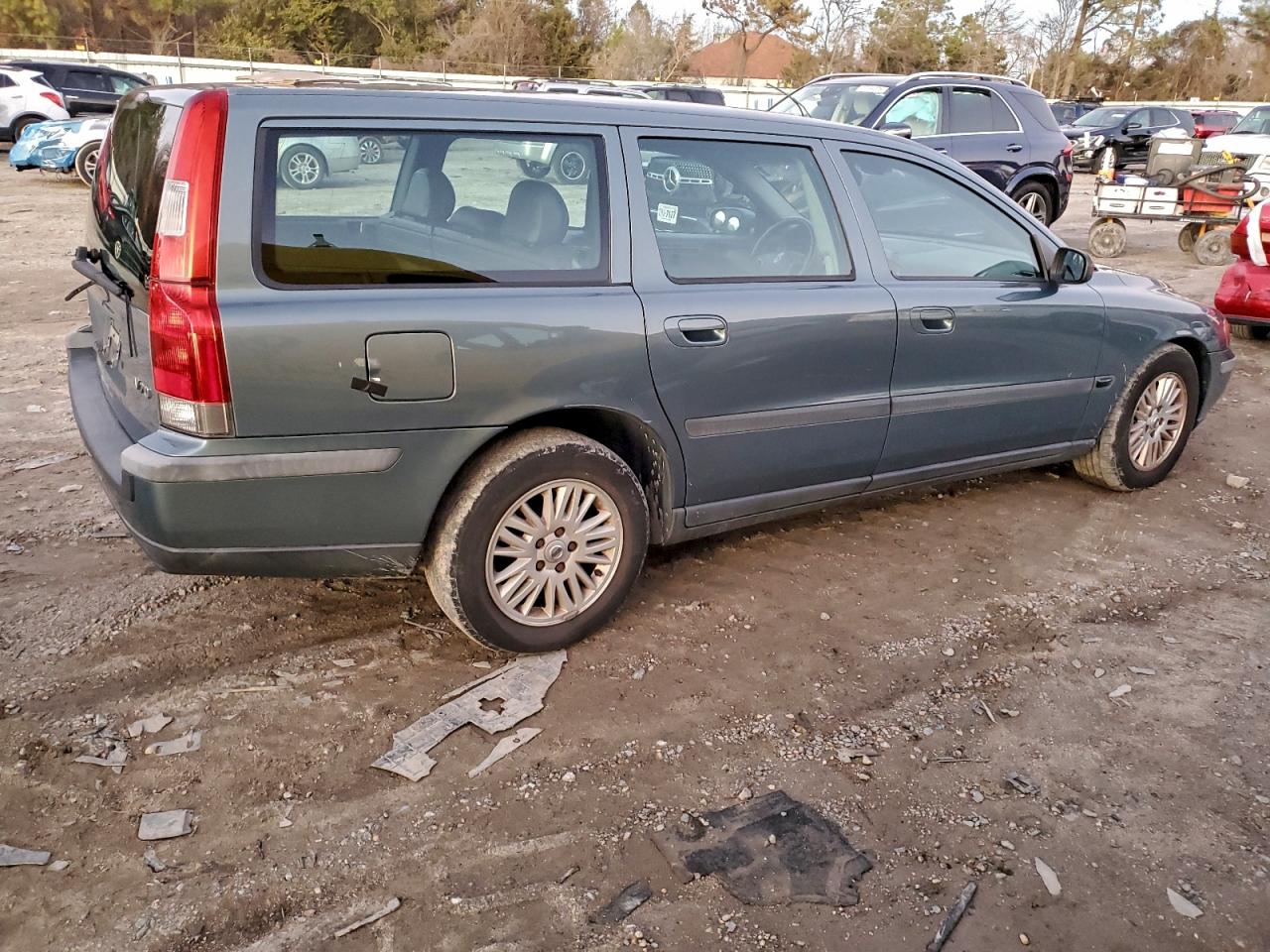 2004 Volvo V70 Gray vin: YV1SW64A642413106