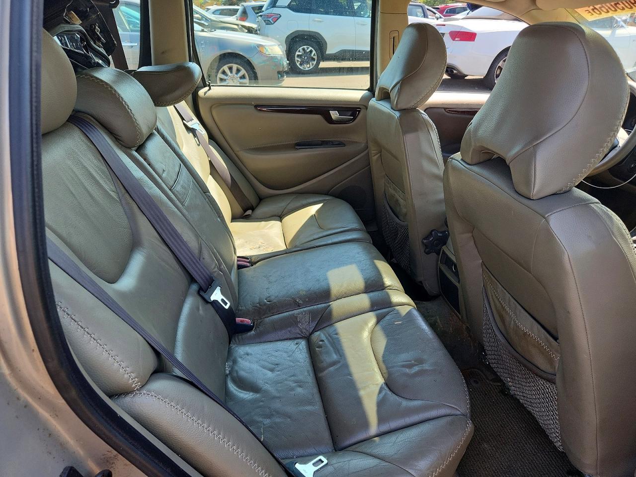 2001 Volvo V70 Xc Бежевый vin: YV1SZ58D111020489