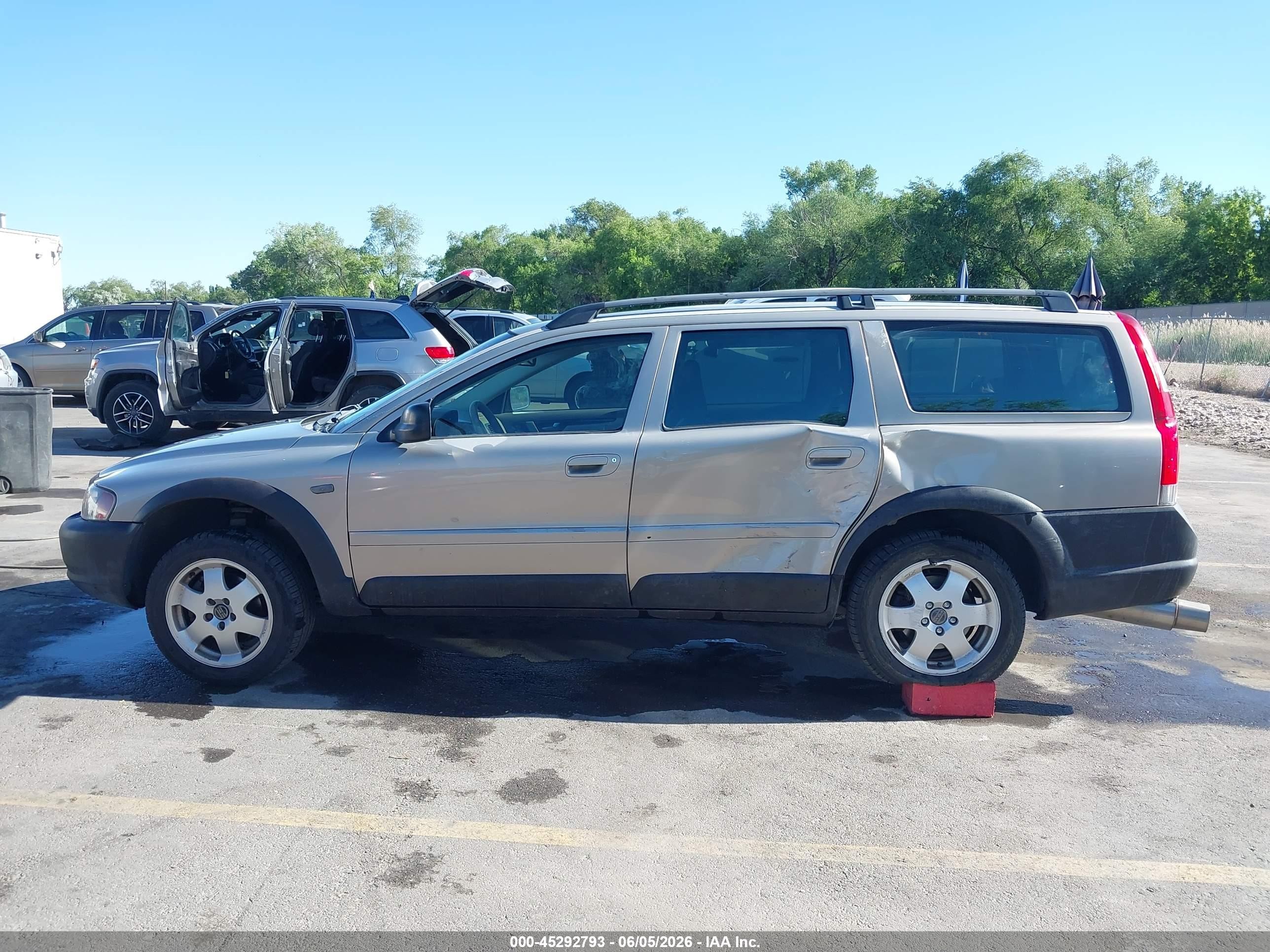 2001 Volvo V70 Xc Gray vin: YV1SZ58D211031517
