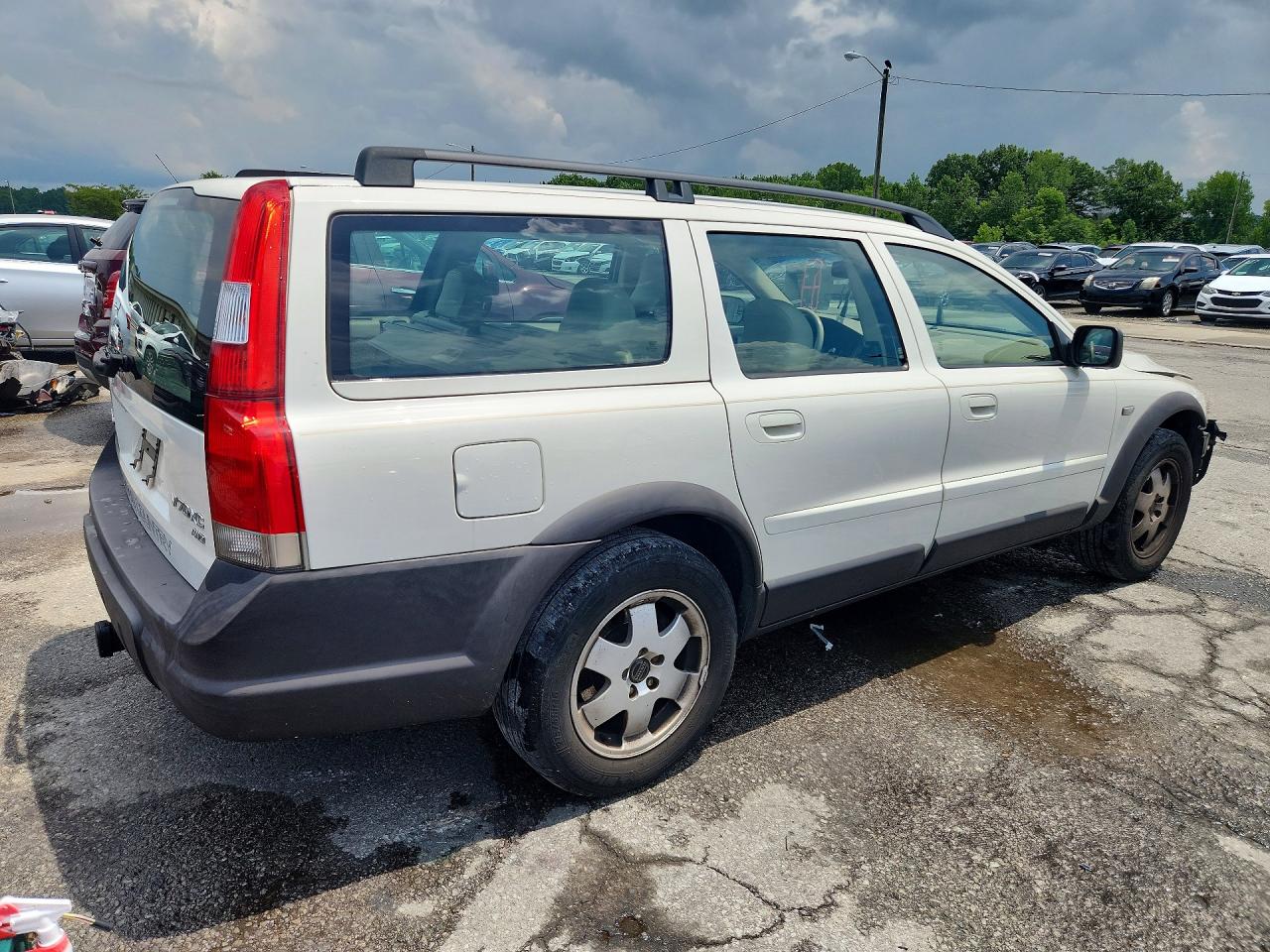 2002 Volvo V70 Xc Cream vin: YV1SZ58D421056792