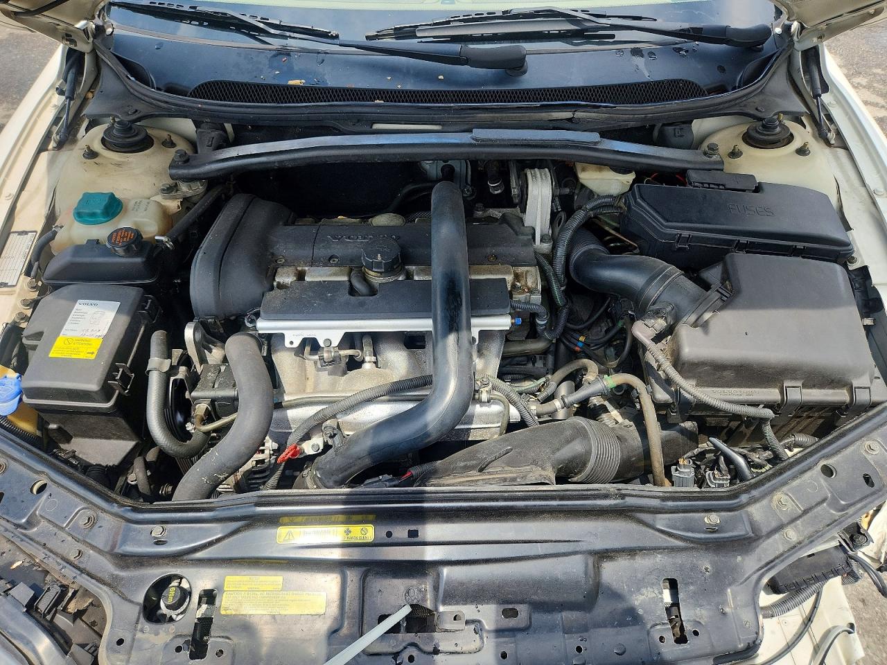 2002 Volvo V70 Xc Cream vin: YV1SZ58D421056792
