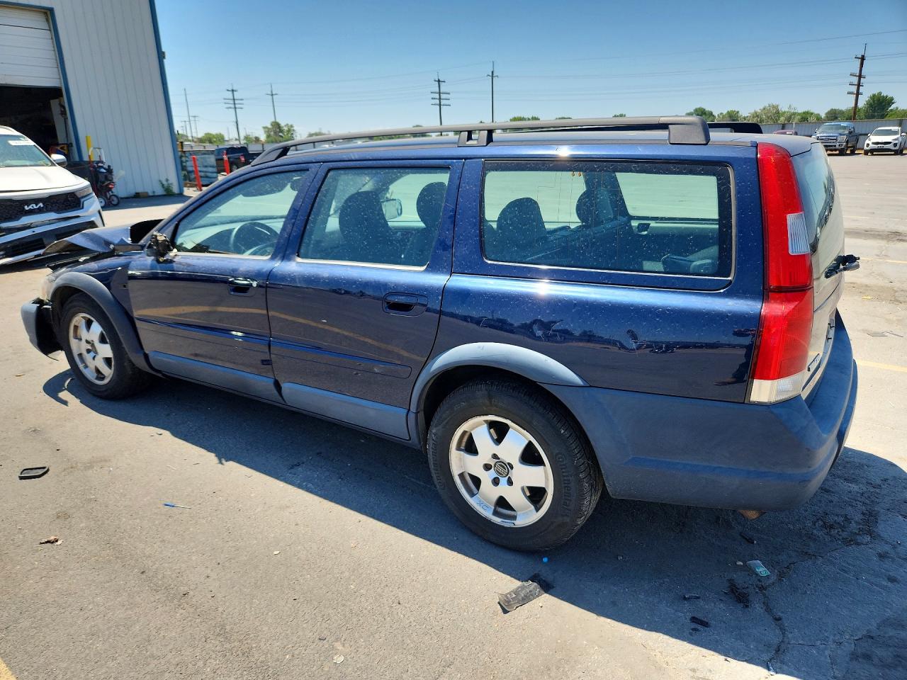 2001 Volvo V70 Xc Blue vin: YV1SZ58D511012153