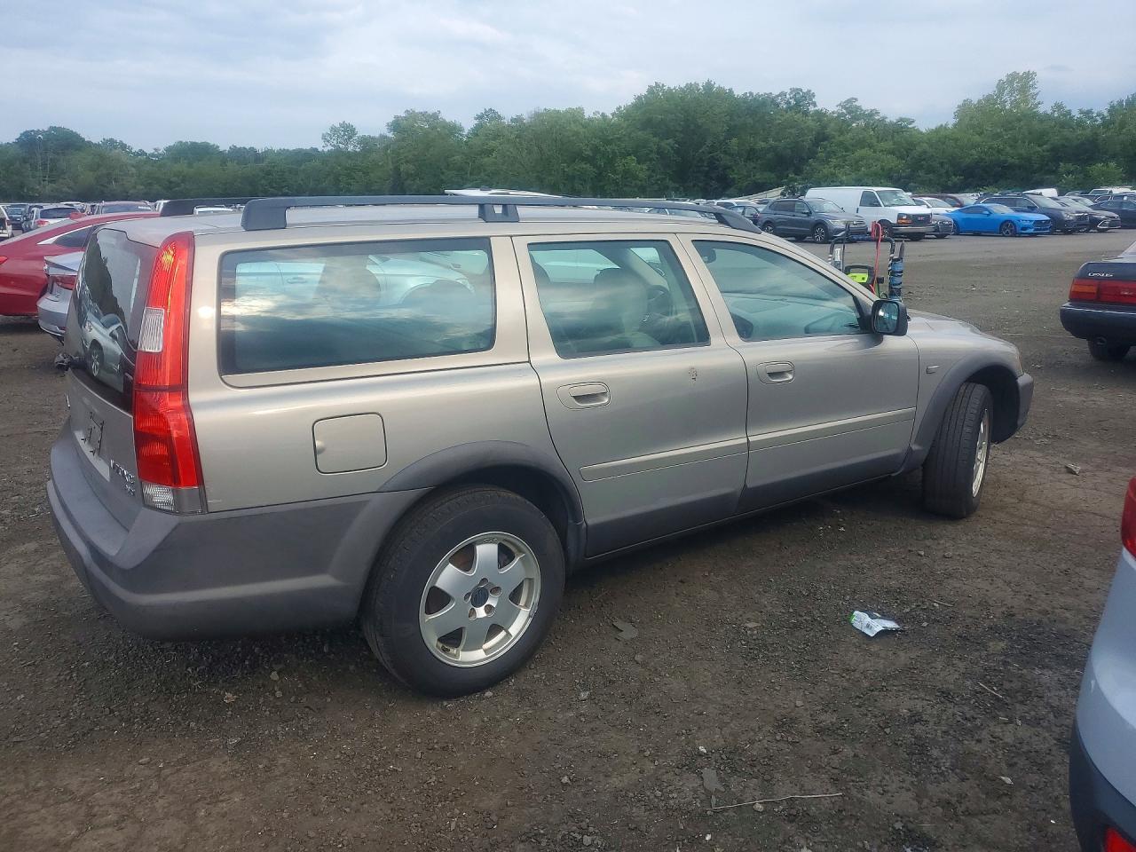 2001 Volvo V70 Xc Tan vin: YV1SZ58D511019166