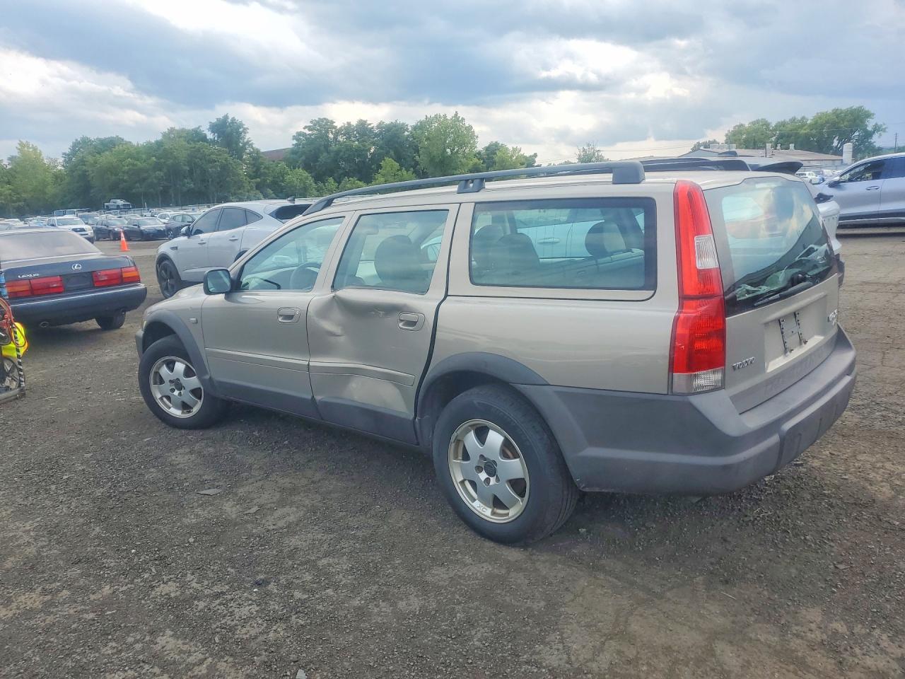 2001 Volvo V70 Xc Tan vin: YV1SZ58D511019166