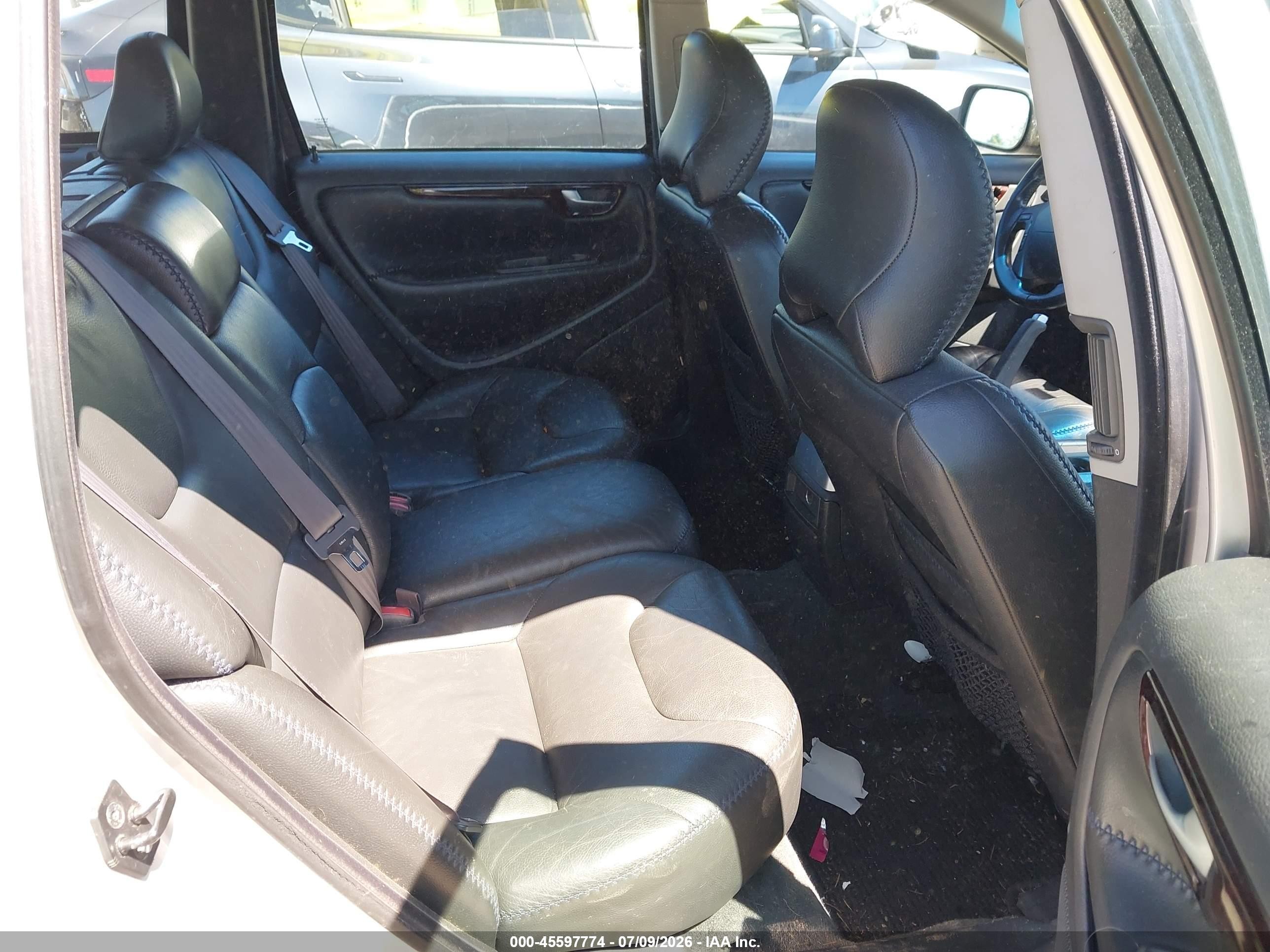 2002 Volvo V70 Xc Silver vin: YV1SZ58D521068854