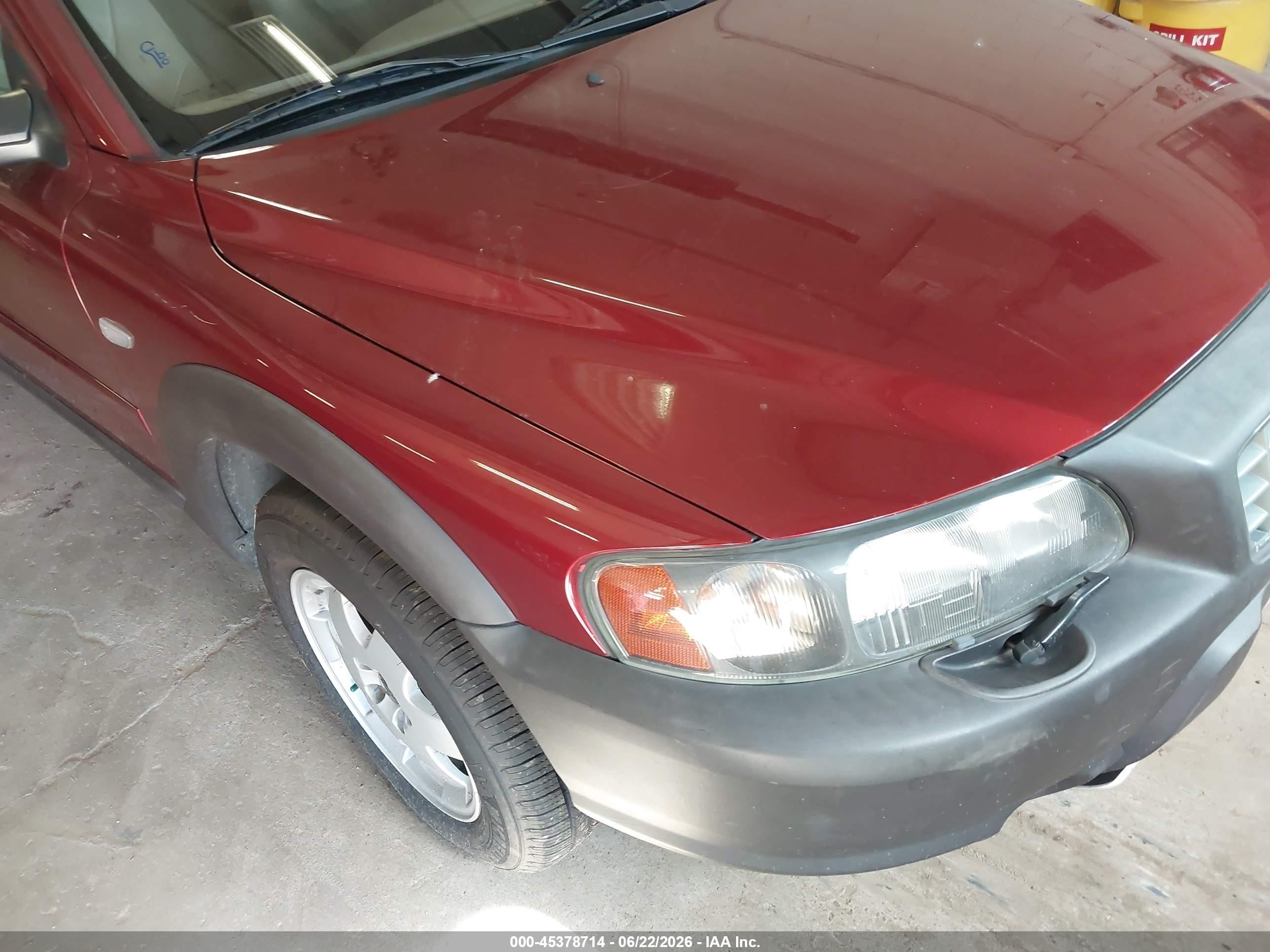 2001 Volvo V70 Xc Red vin: YV1SZ58D611003073