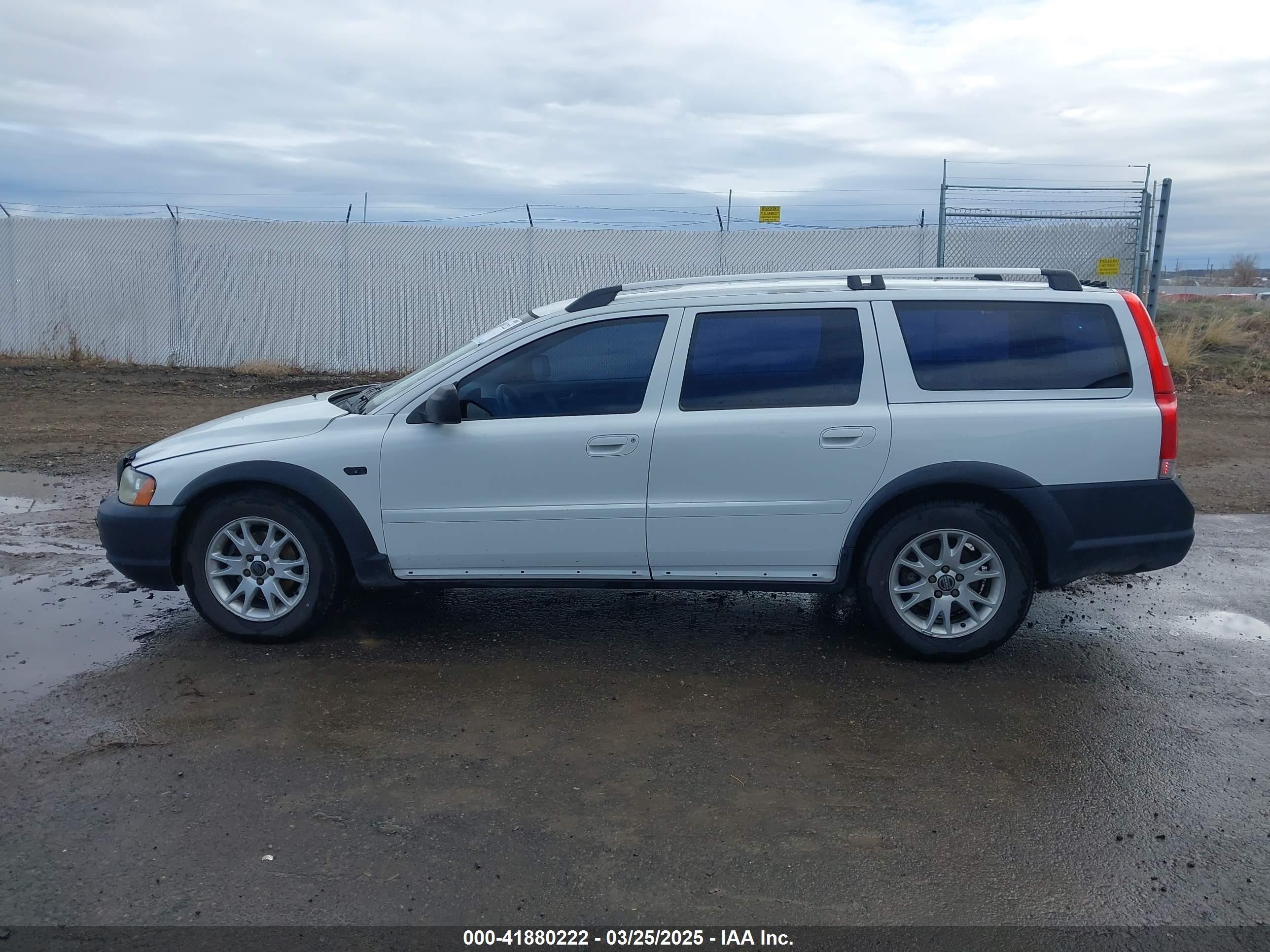 2005 Volvo Xc70 2.5t Awd Серебряный vin: YV1SZ592151173263