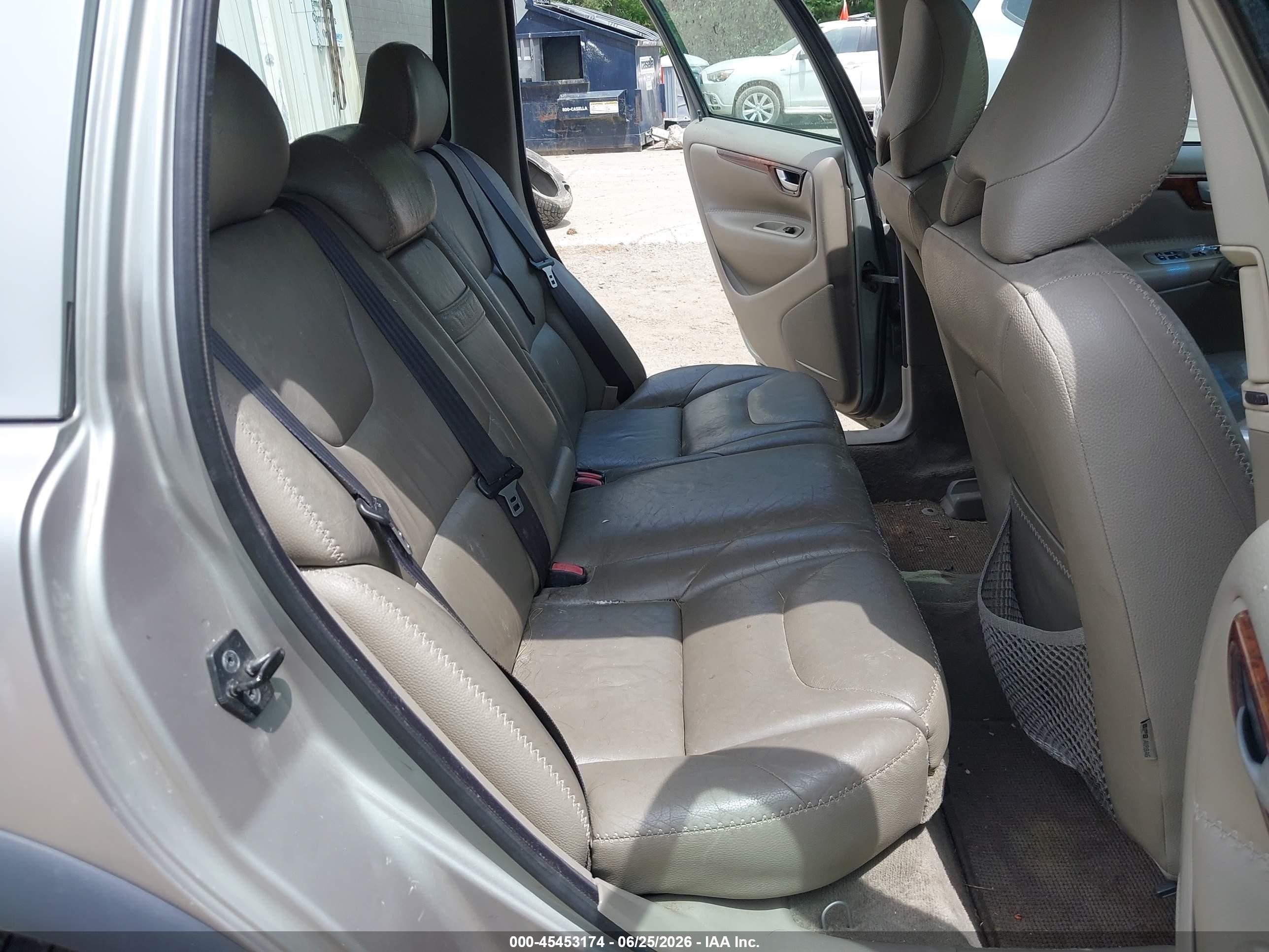 2005 Volvo Xc70 2.5t A Awd/2.5t A Awd Sr Silver vin: YV1SZ592551179499