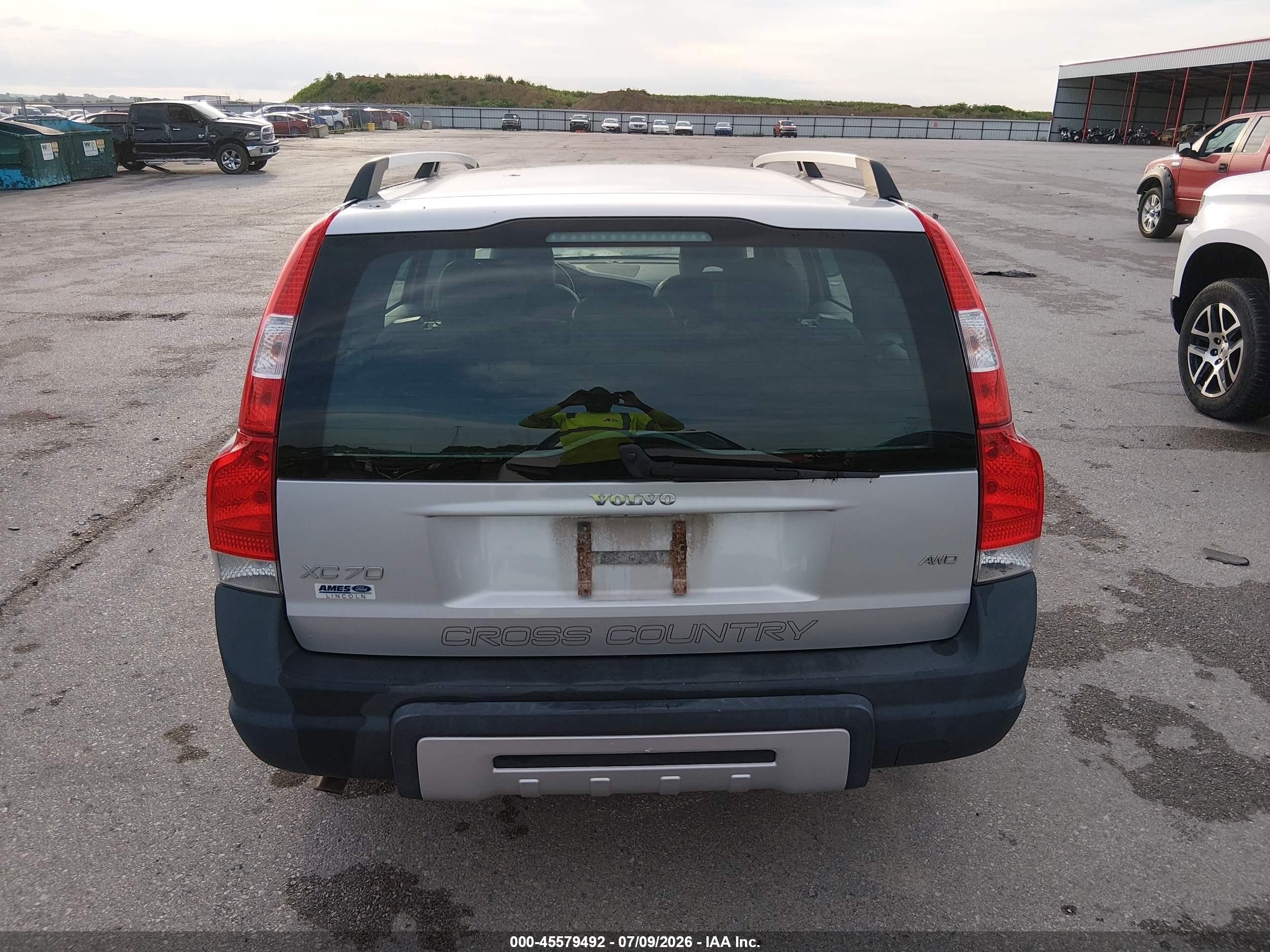 2005 Volvo Xc70 2.5t A Awd/2.5t A Awd Sr Silver vin: YV1SZ592651198949
