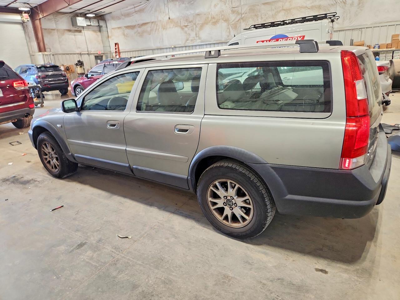 2005 Volvo Xc70 Tan vin: YV1SZ592651200506