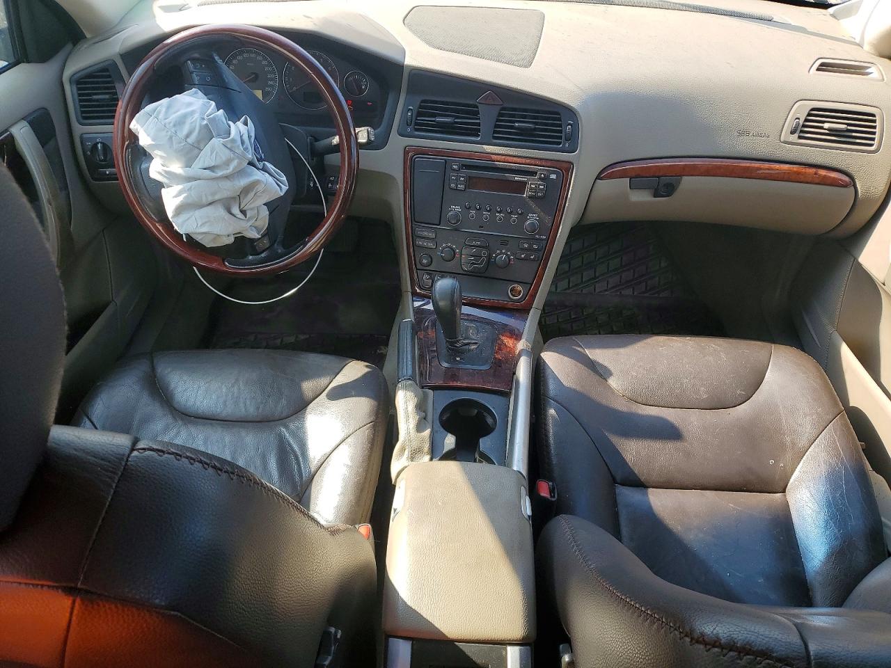 2005 Volvo Xc70 Gold vin: YV1SZ592951182759