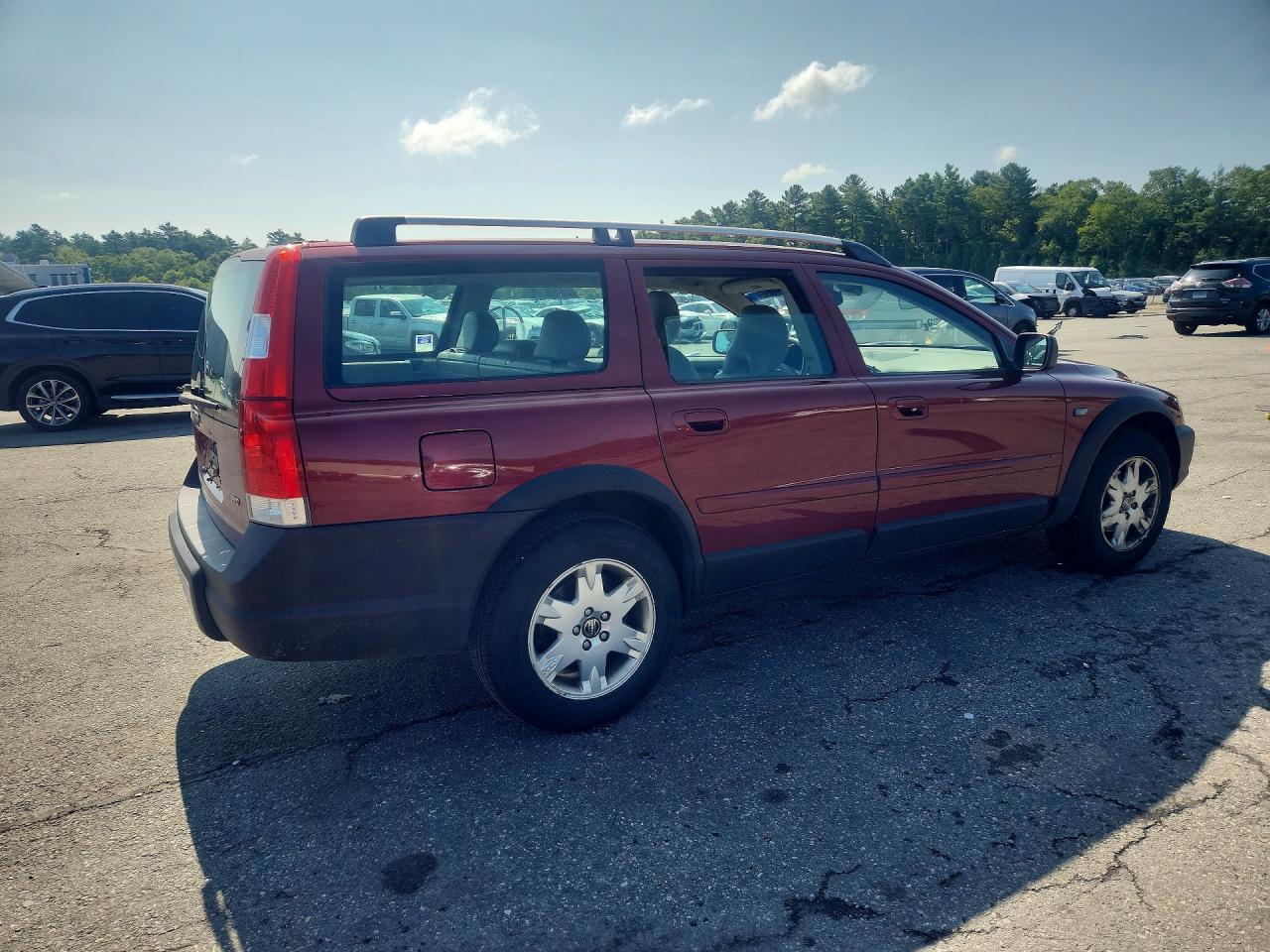 2005 Volvo Xc70 Maroon vin: YV1SZ592951196967