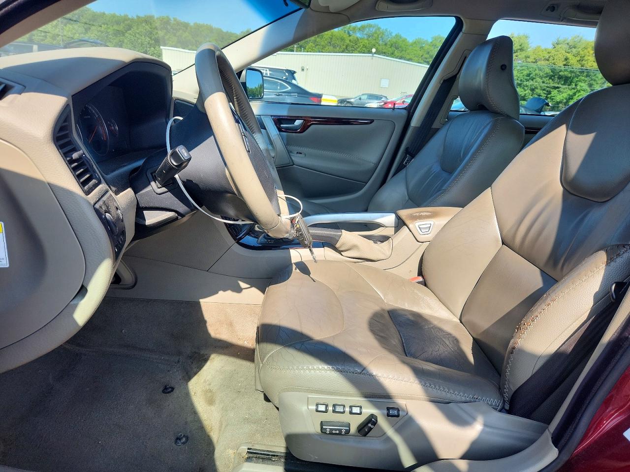 2005 Volvo Xc70 Maroon vin: YV1SZ592951196967