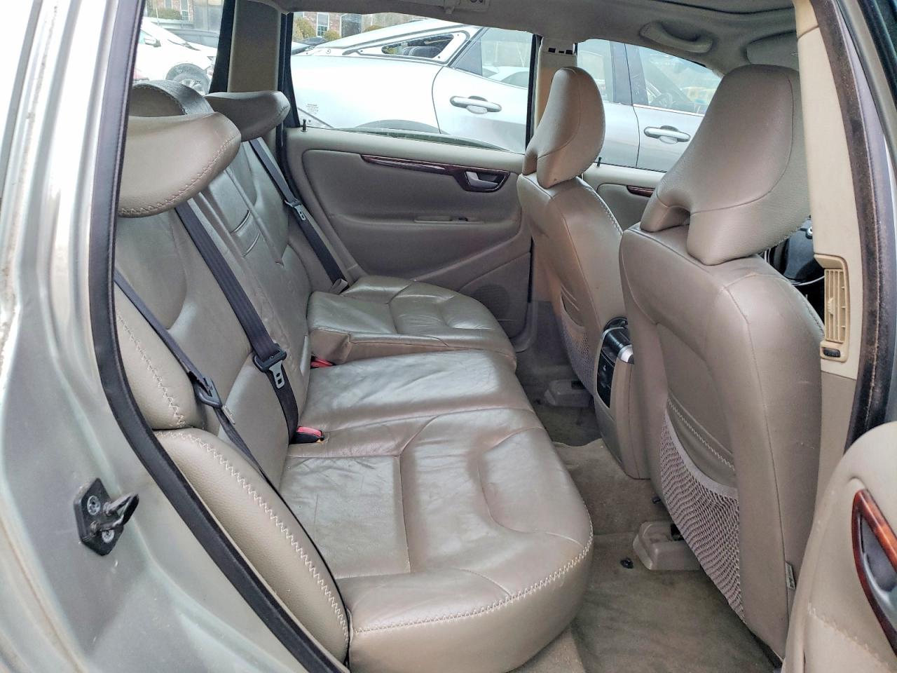 2005 Volvo Xc70 Silver vin: YV1SZ592X51200864