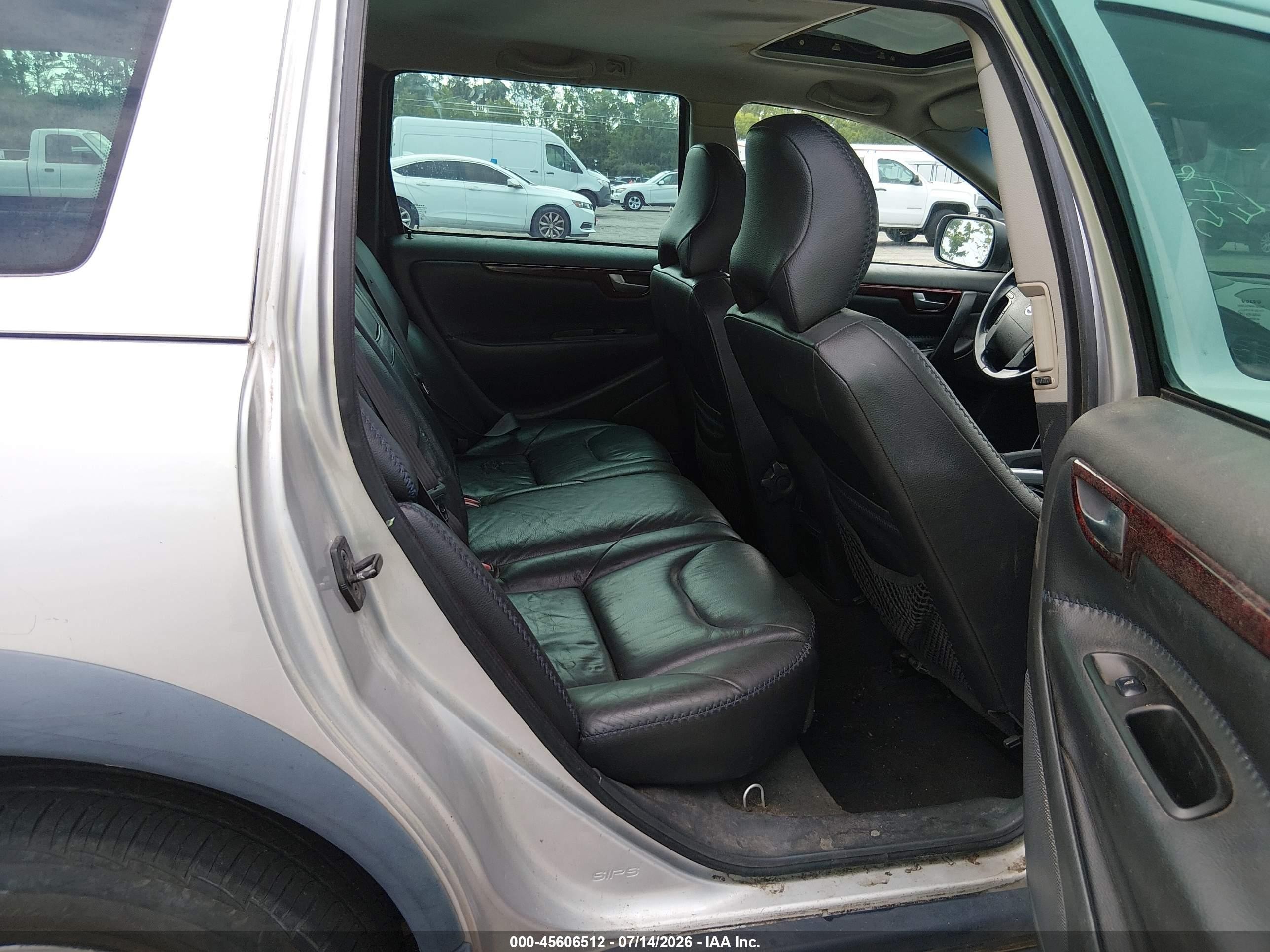 2004 Volvo Xc70 2.5t Silver vin: YV1SZ59H441163796