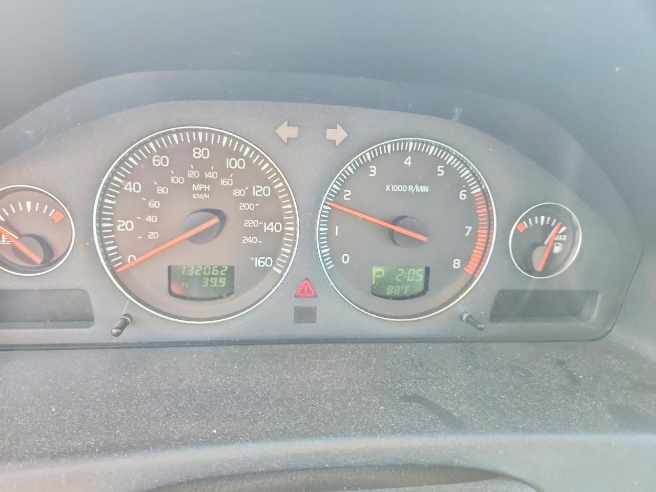 2004 Volvo Xc70 Серебряный vin: YV1SZ59H741147219