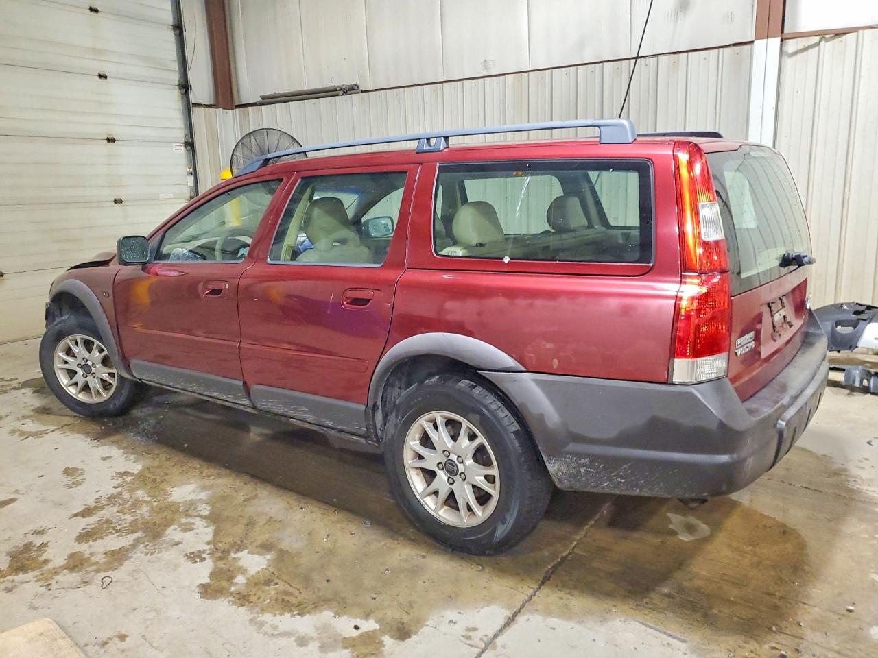 2004 Volvo Xc70 Red vin: YV1SZ59H841138240