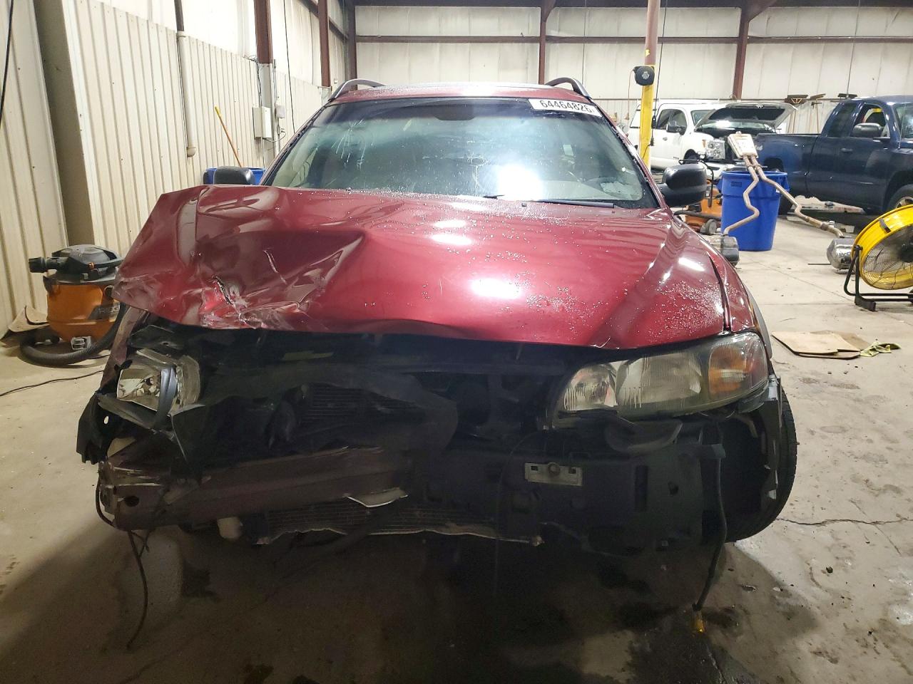 2004 Volvo Xc70 Red vin: YV1SZ59H841138240