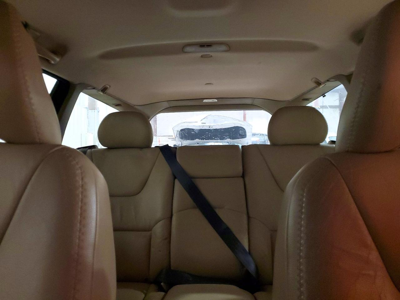 2004 Volvo Xc70 Red vin: YV1SZ59H841138240