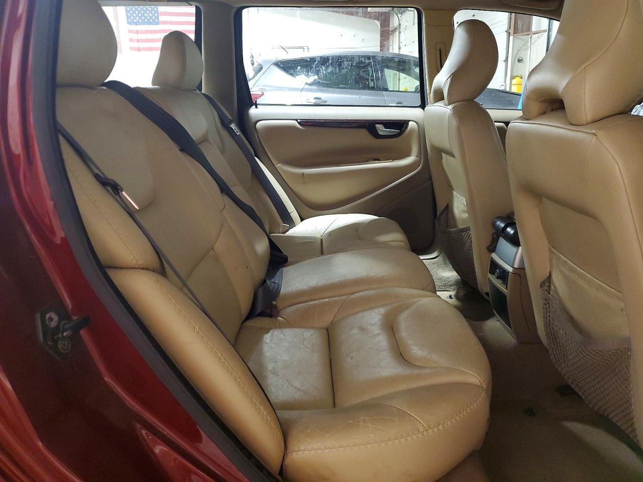 2004 Volvo Xc70 Red vin: YV1SZ59H841138240