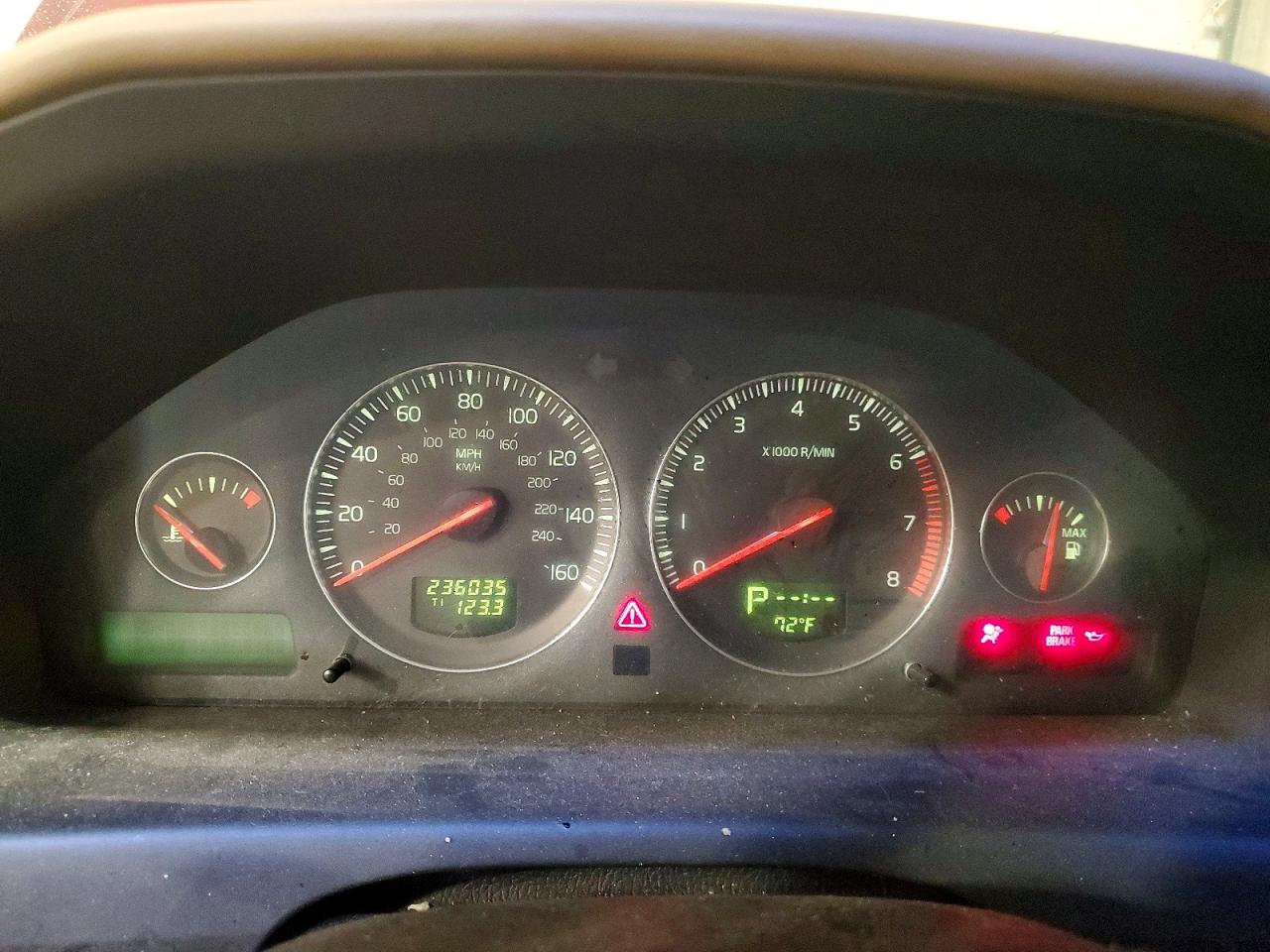 2004 Volvo Xc70 Red vin: YV1SZ59H841138240