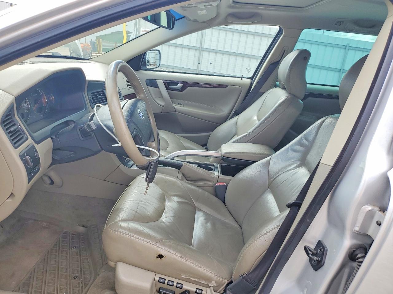 2004 Volvo Xc70 Silver vin: YV1SZ59H841159217