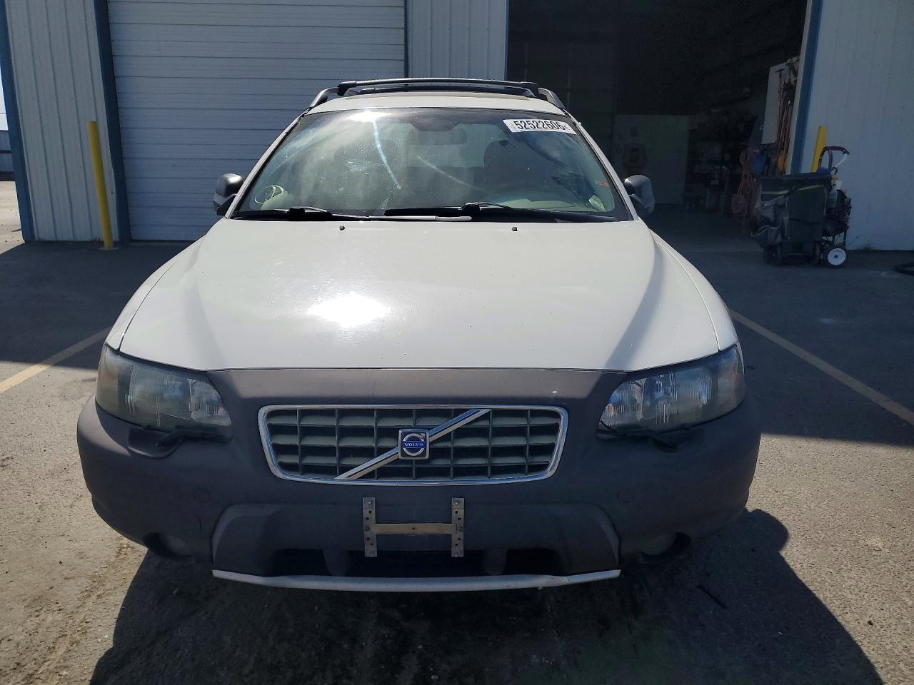 2004 Volvo Xc70 White vin: YV1SZ59H941127425