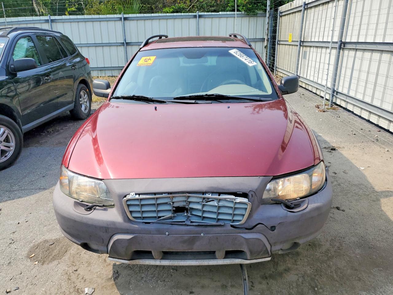 2004 Volvo Xc70 Maroon vin: YV1SZ59HX41129958